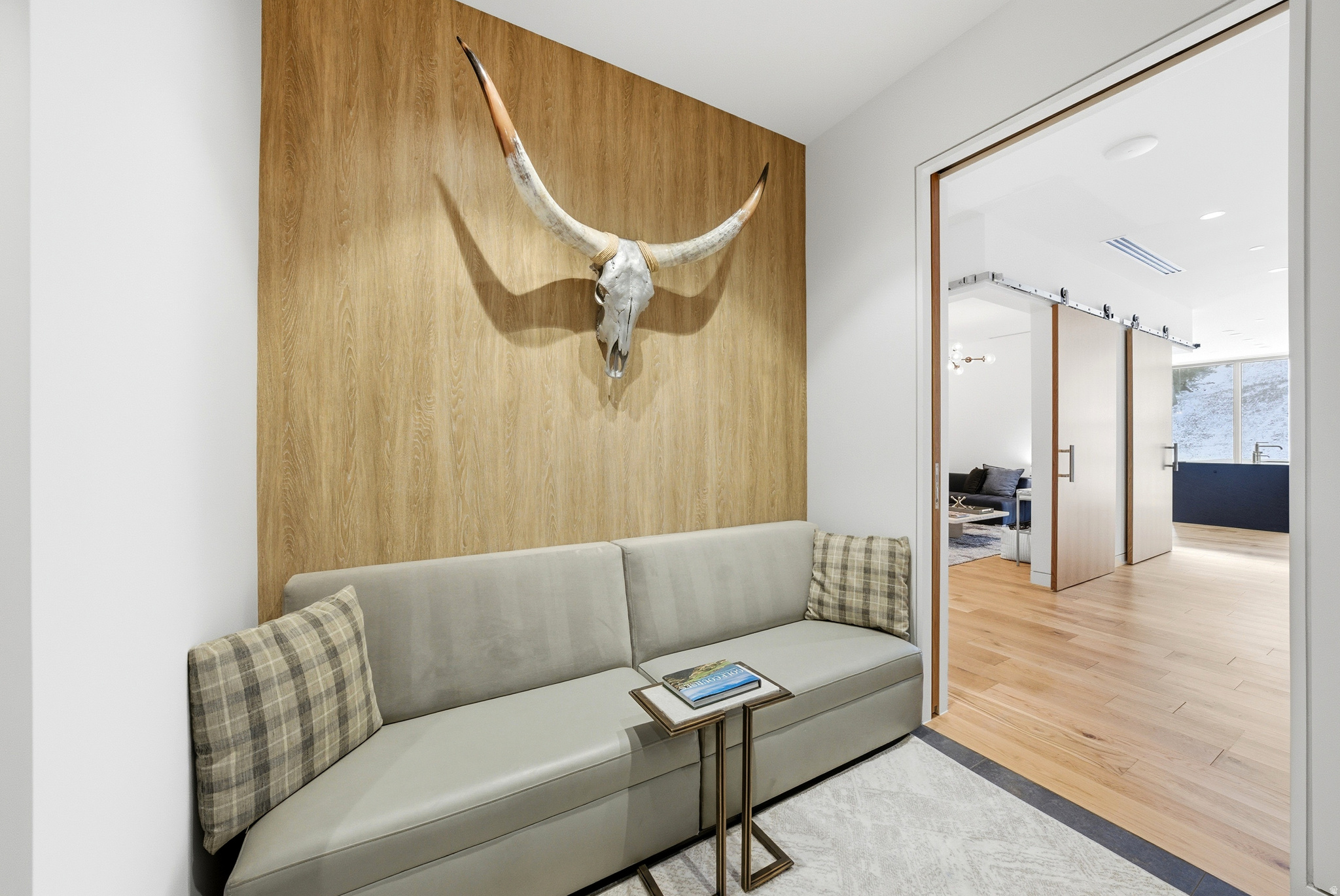 FOUNDERS PLACE - Residential