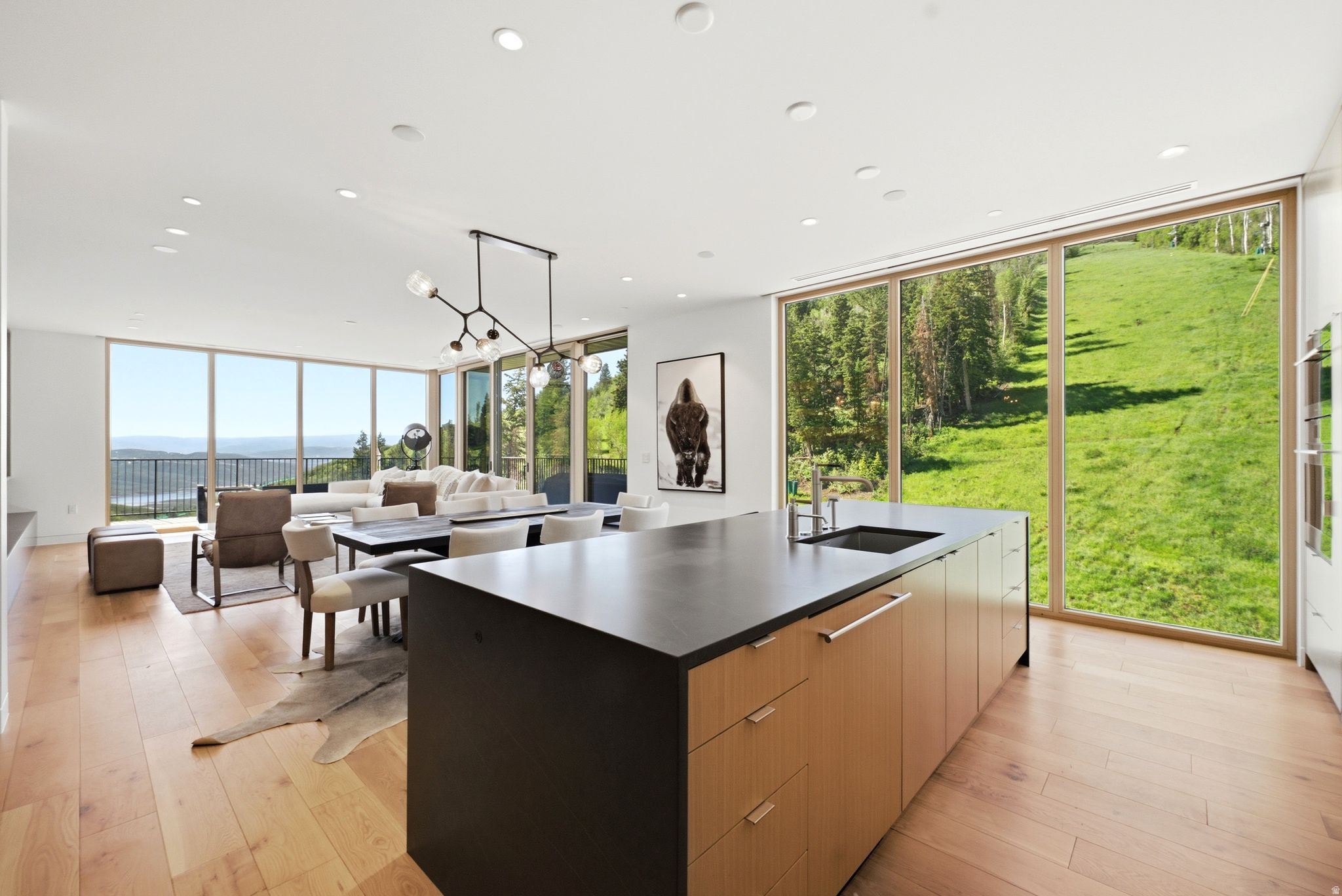 FOUNDERS PLACE - Residential