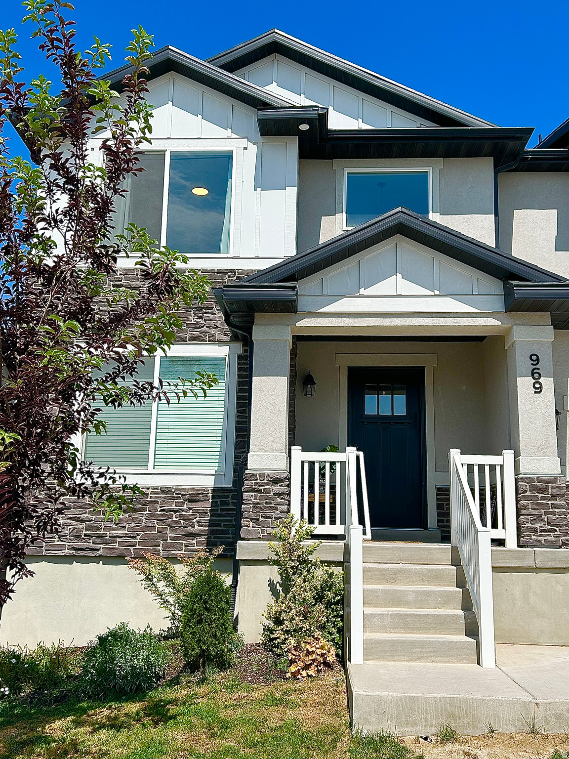 RIDGEHORNE - Residential