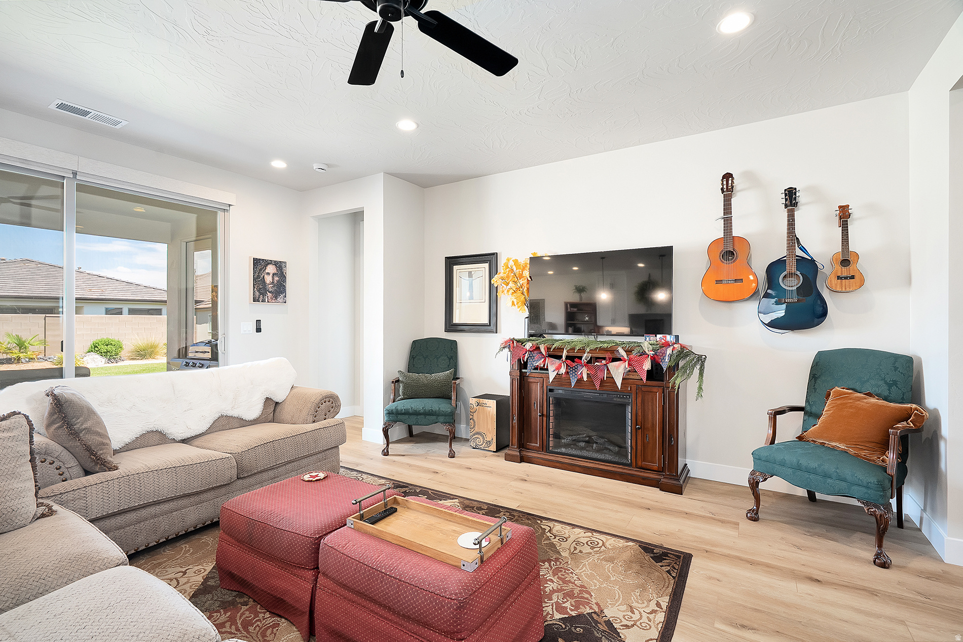 SOLIS AT CORAL CANYON 1 - Residential