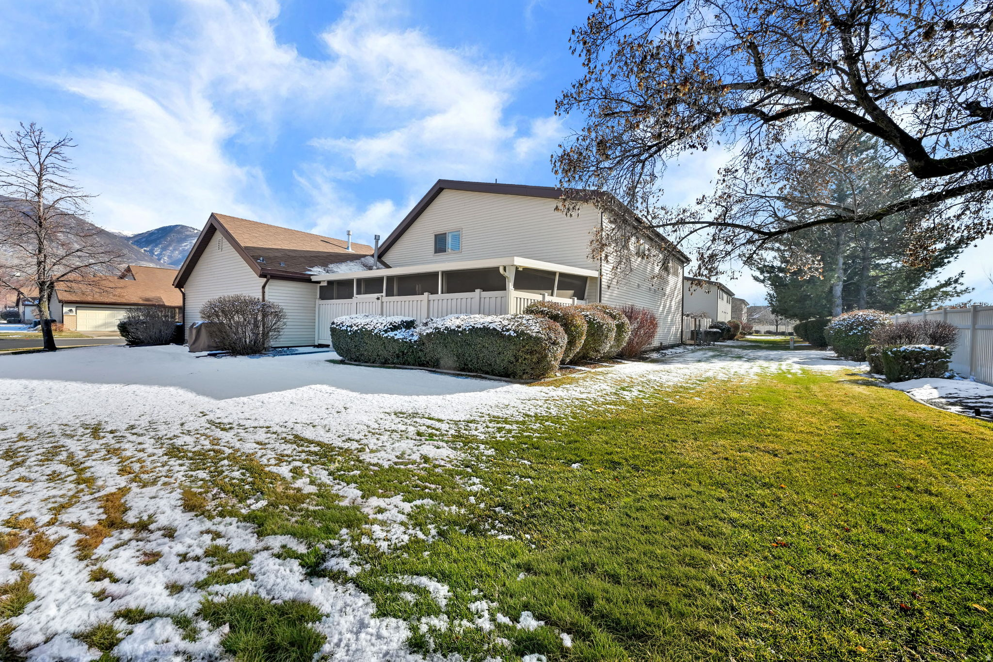 CHASE LANE VILLAGE - Residential