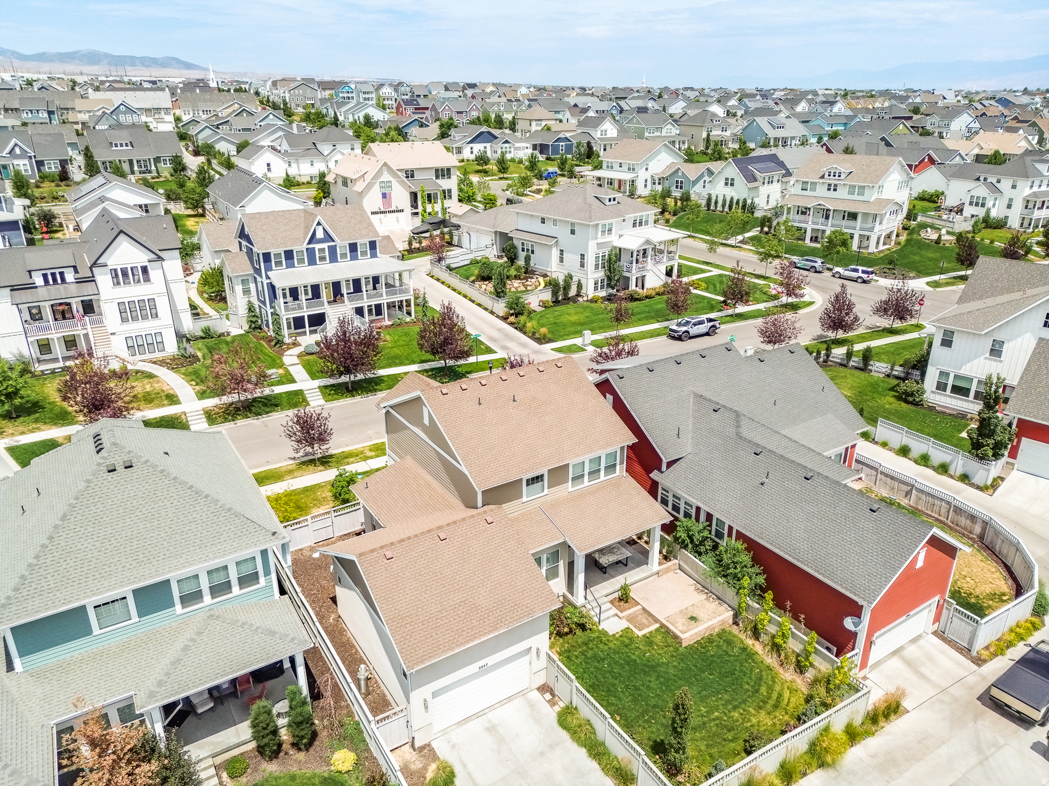 DAYBREAK - Residential