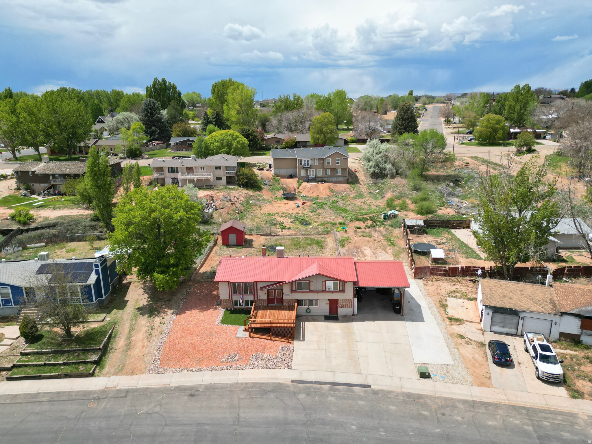 SUMMER HILLS - Residential