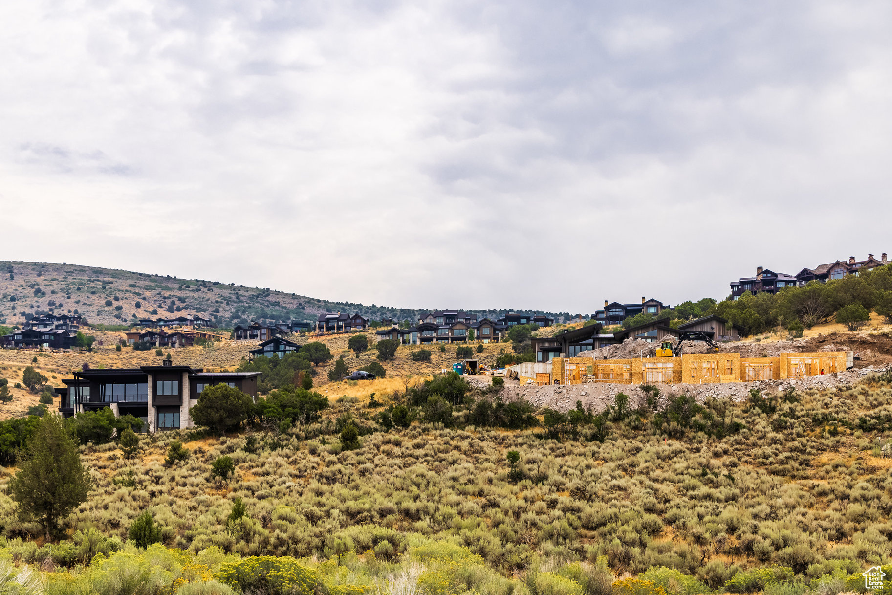 RED LEDGES - Residential