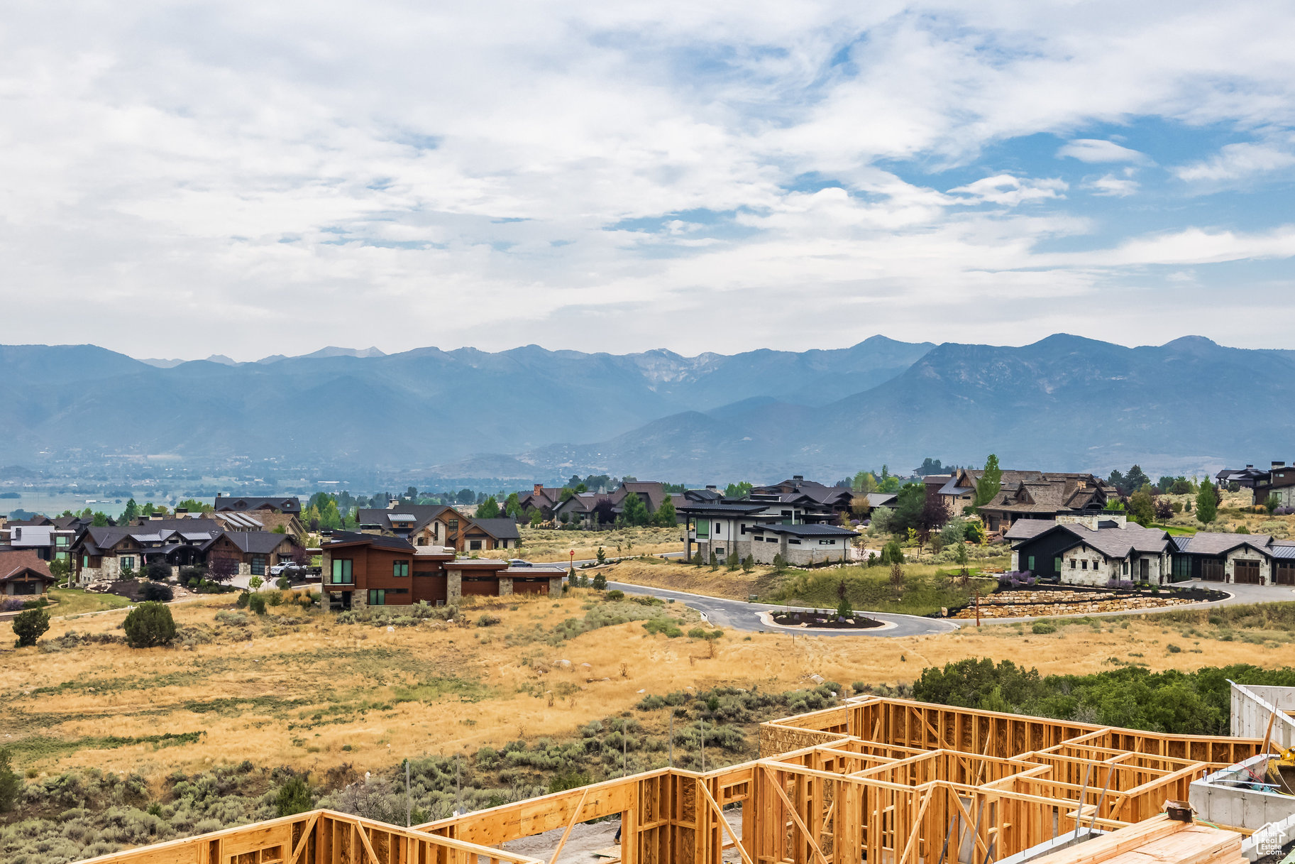 RED LEDGES - Residential