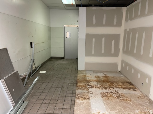 UINTAH PLAZA - Commercial Lease