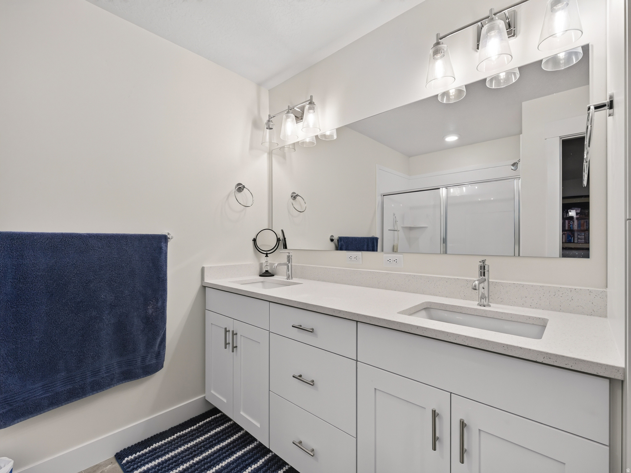 TILLA COURT - Residential