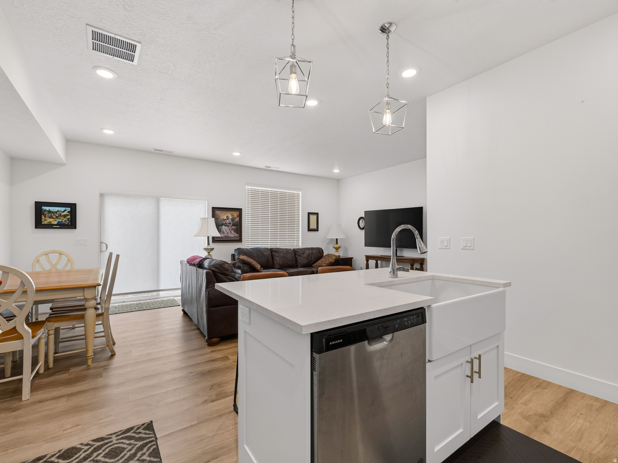 TILLA COURT - Residential