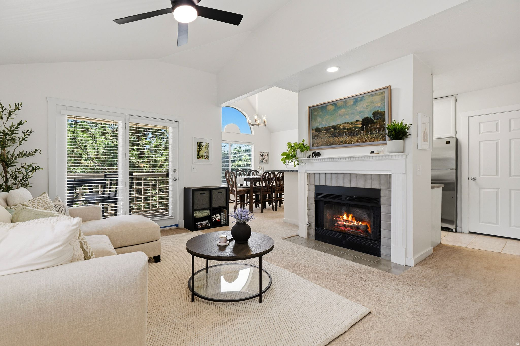 DAYBREAK HILL CONDMN - Residential