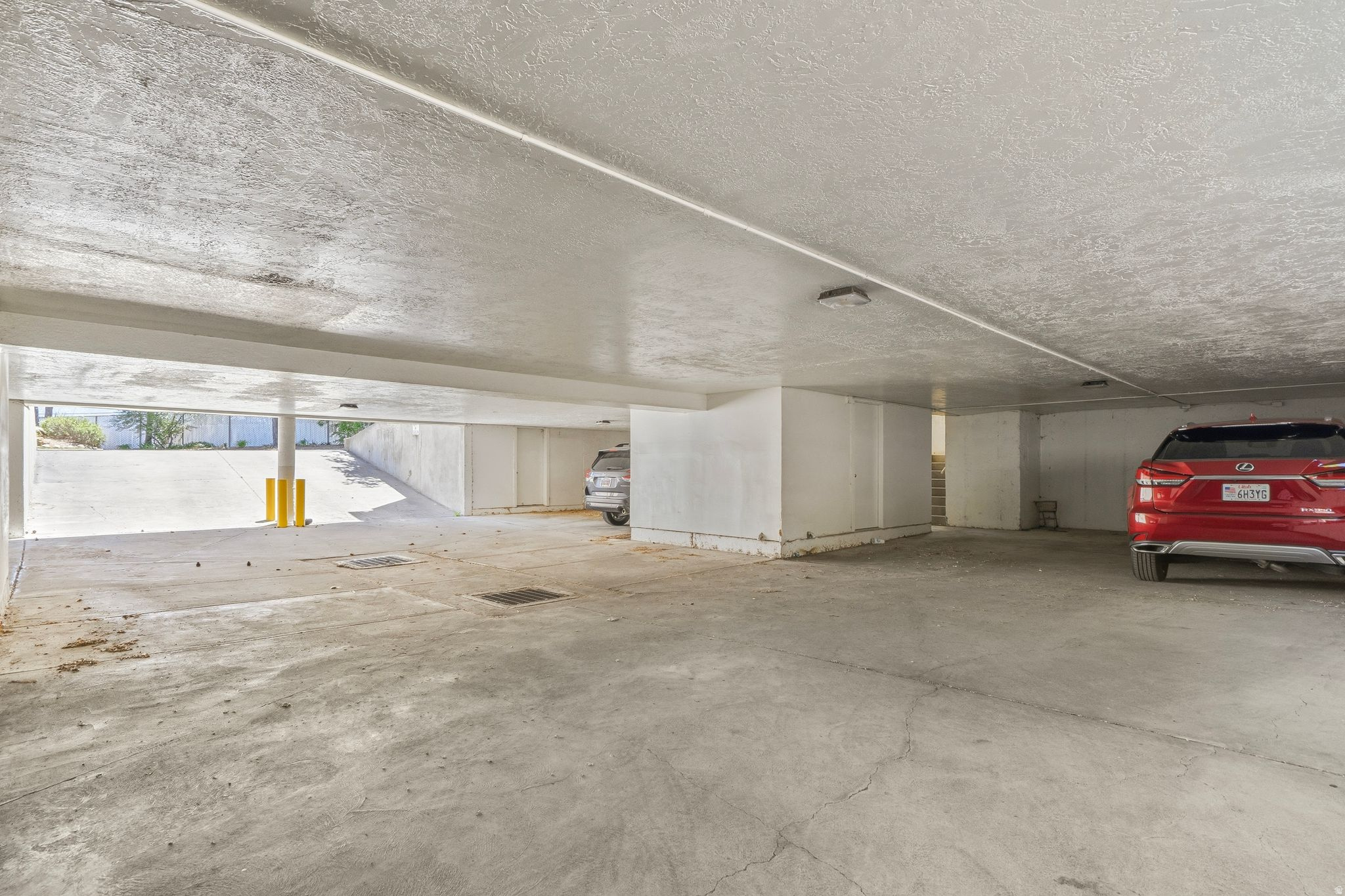 DAYBREAK HILL CONDMN - Residential