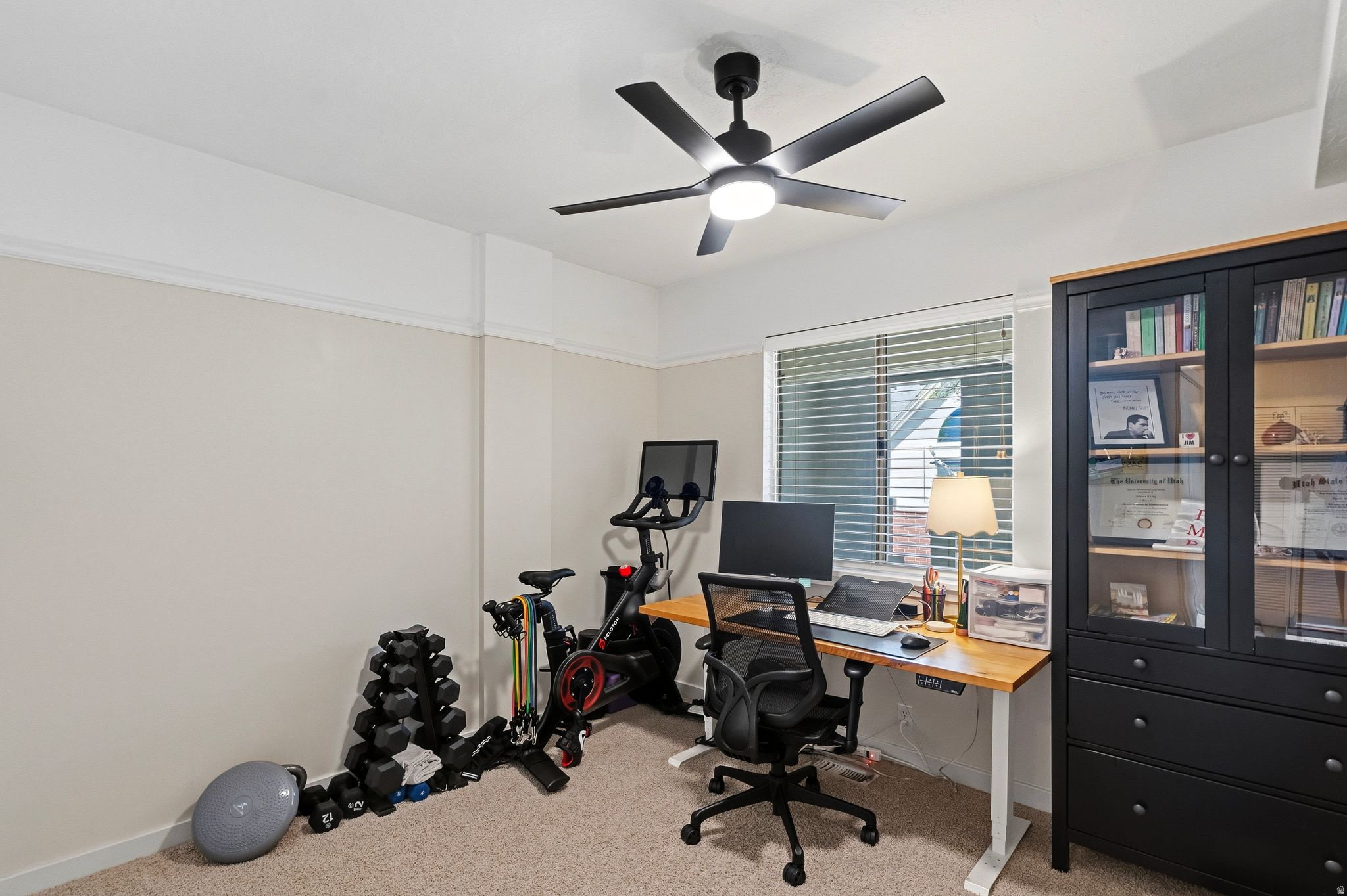 DAYBREAK HILL CONDMN - Residential