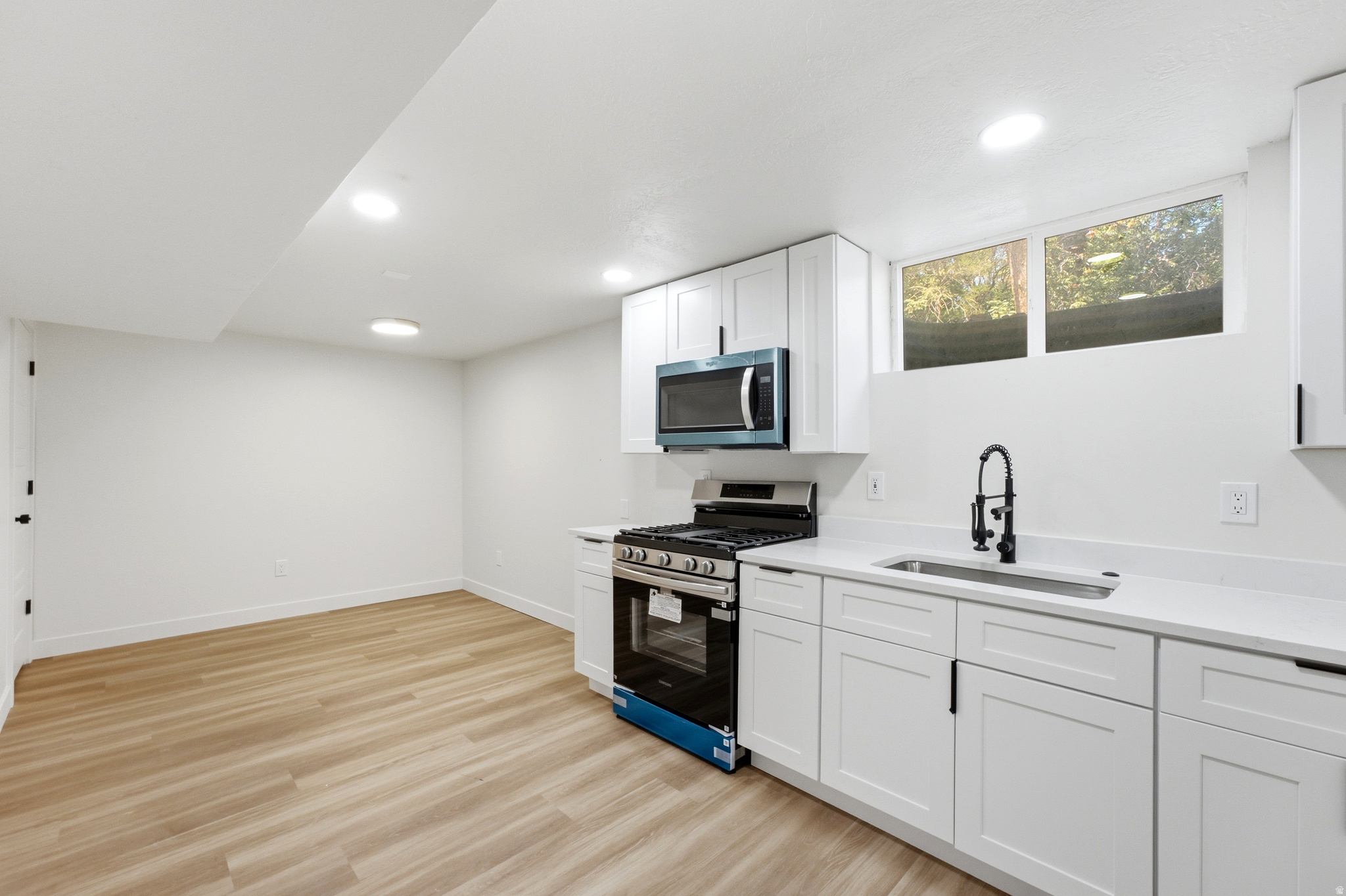 BLAKE HEIGHTS - Residential