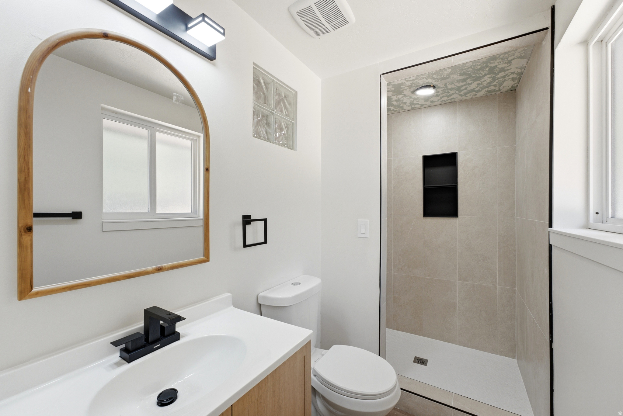 BLAKE HEIGHTS - Residential