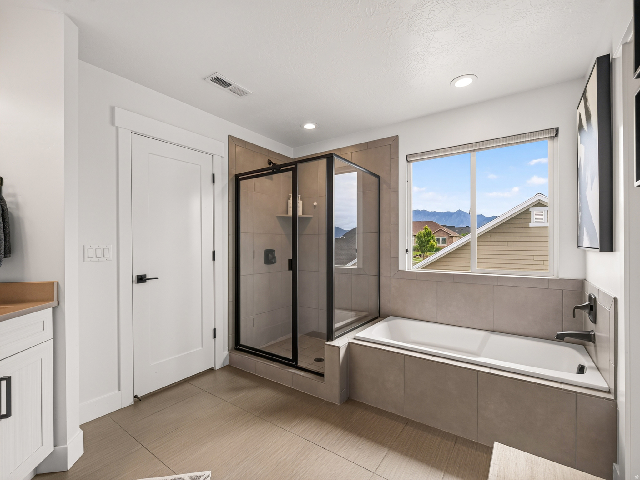 CANYON HILLS PHASE 1 - Residential