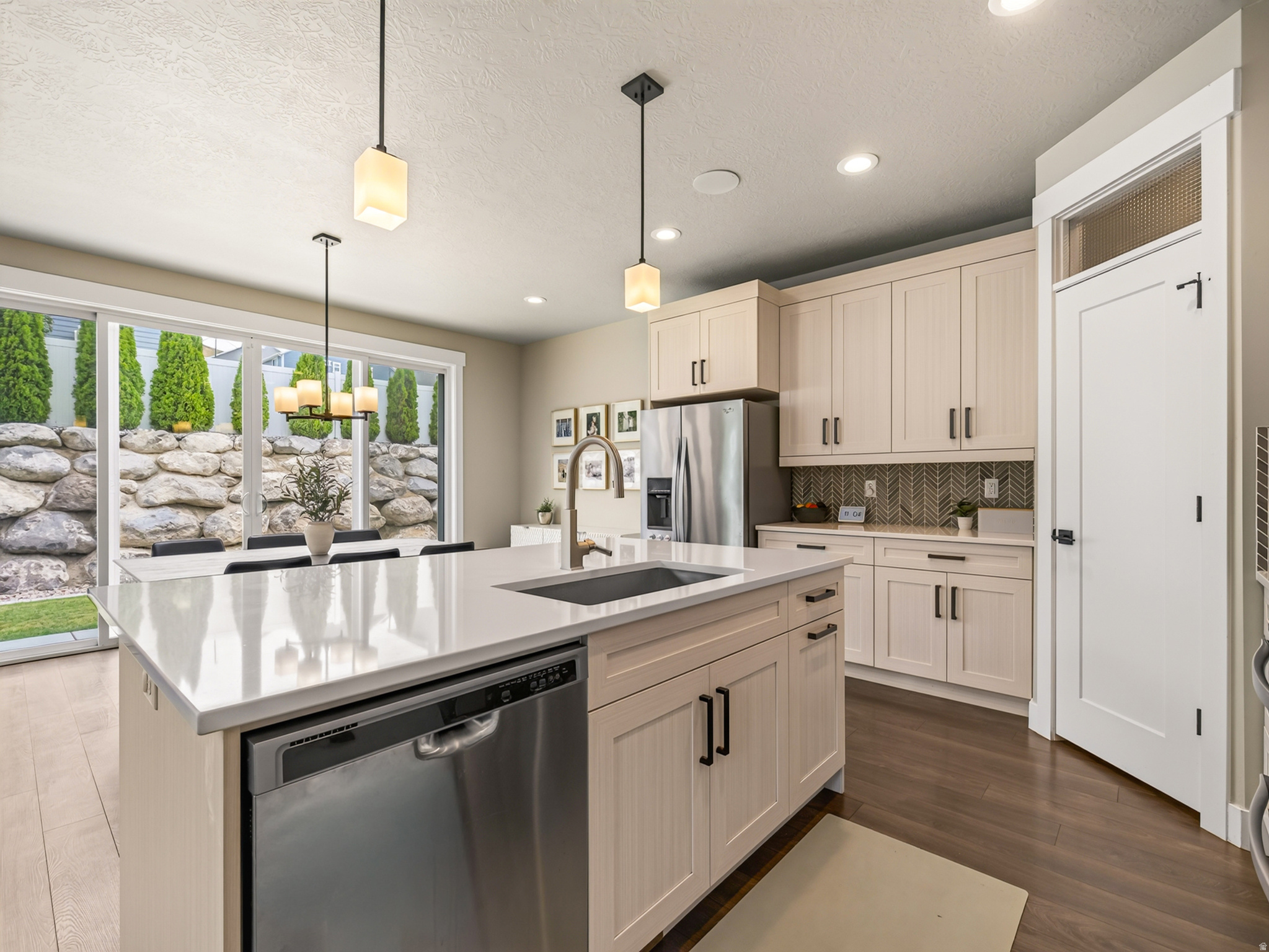 CANYON HILLS PHASE 1 - Residential