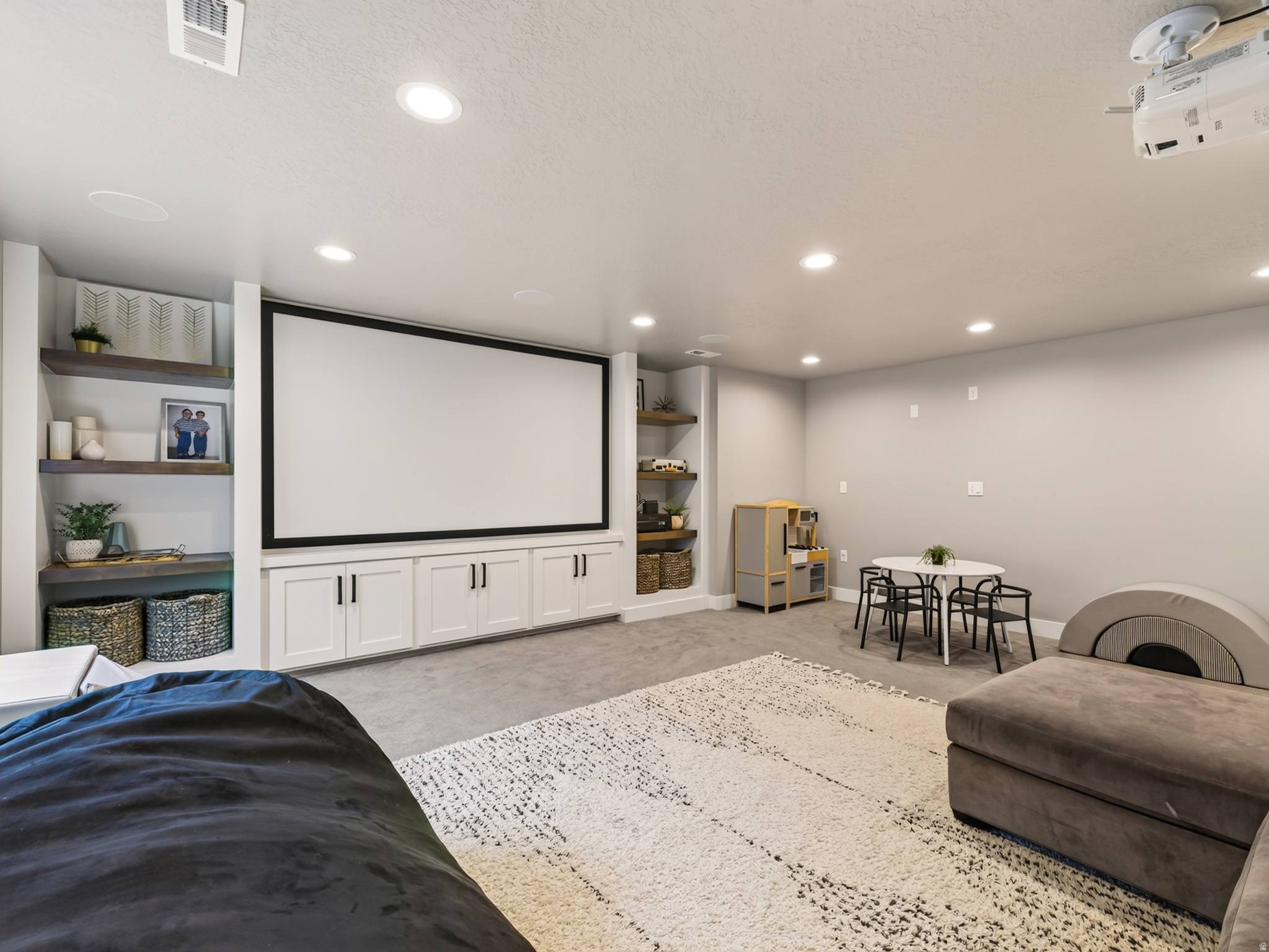 CANYON HILLS PHASE 1 - Residential