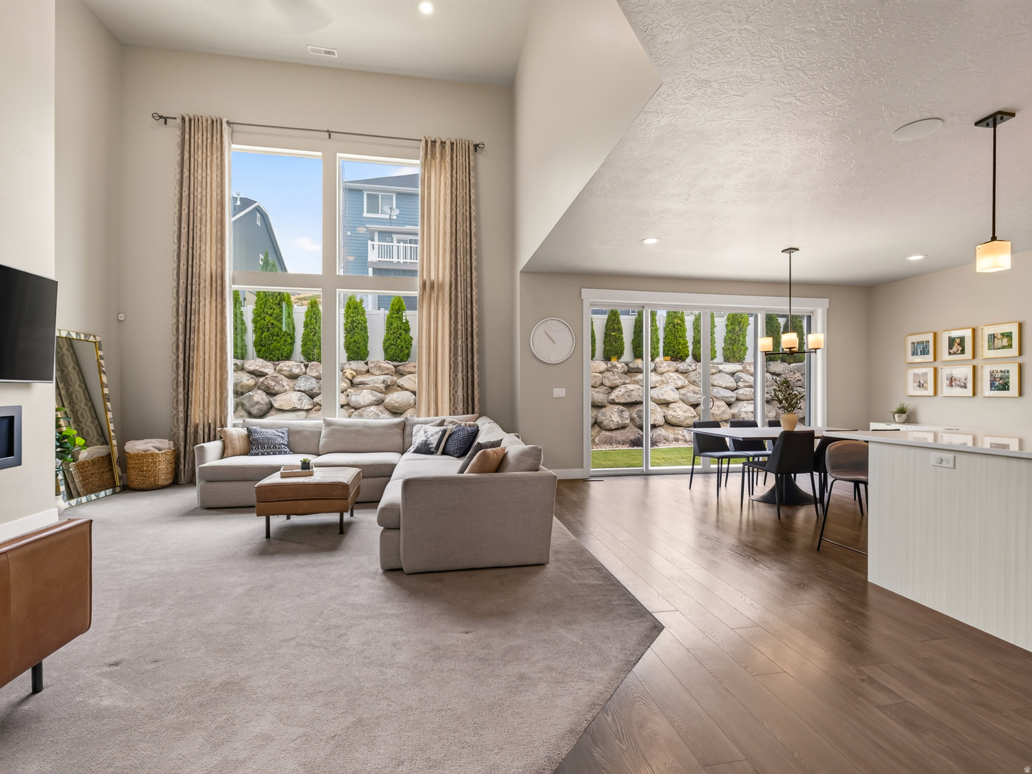 CANYON HILLS PHASE 1 - Residential