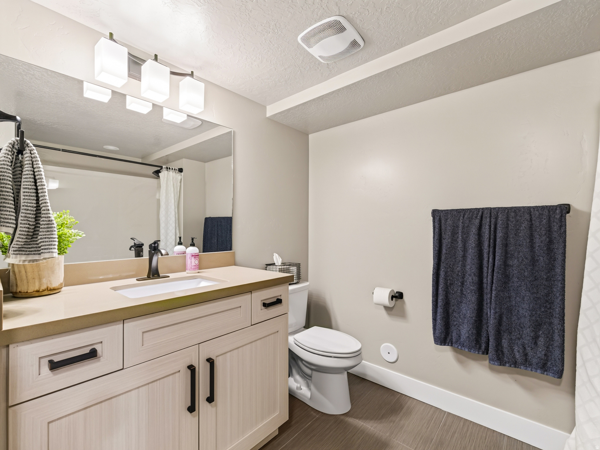 CANYON HILLS PHASE 1 - Residential