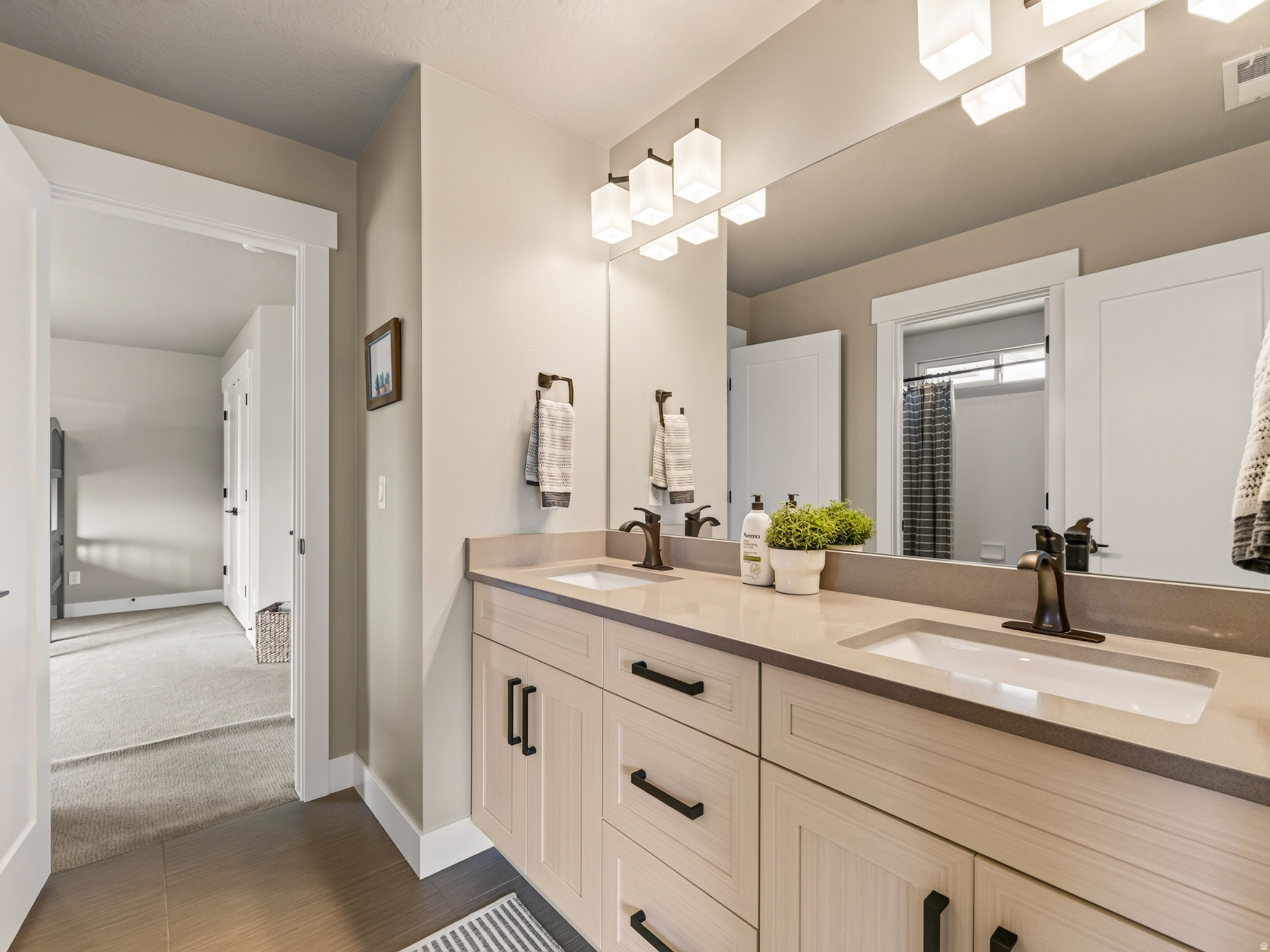 CANYON HILLS PHASE 1 - Residential