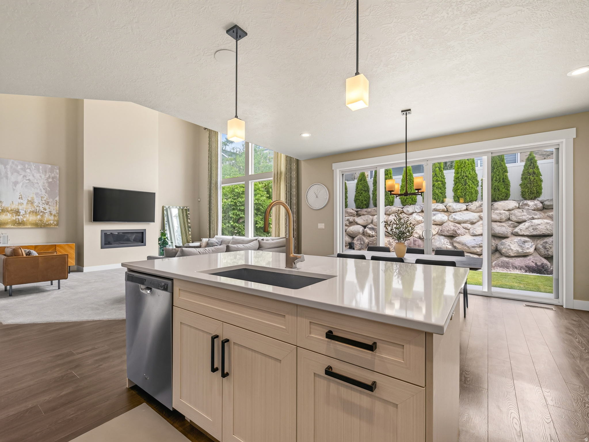 CANYON HILLS PHASE 1 - Residential