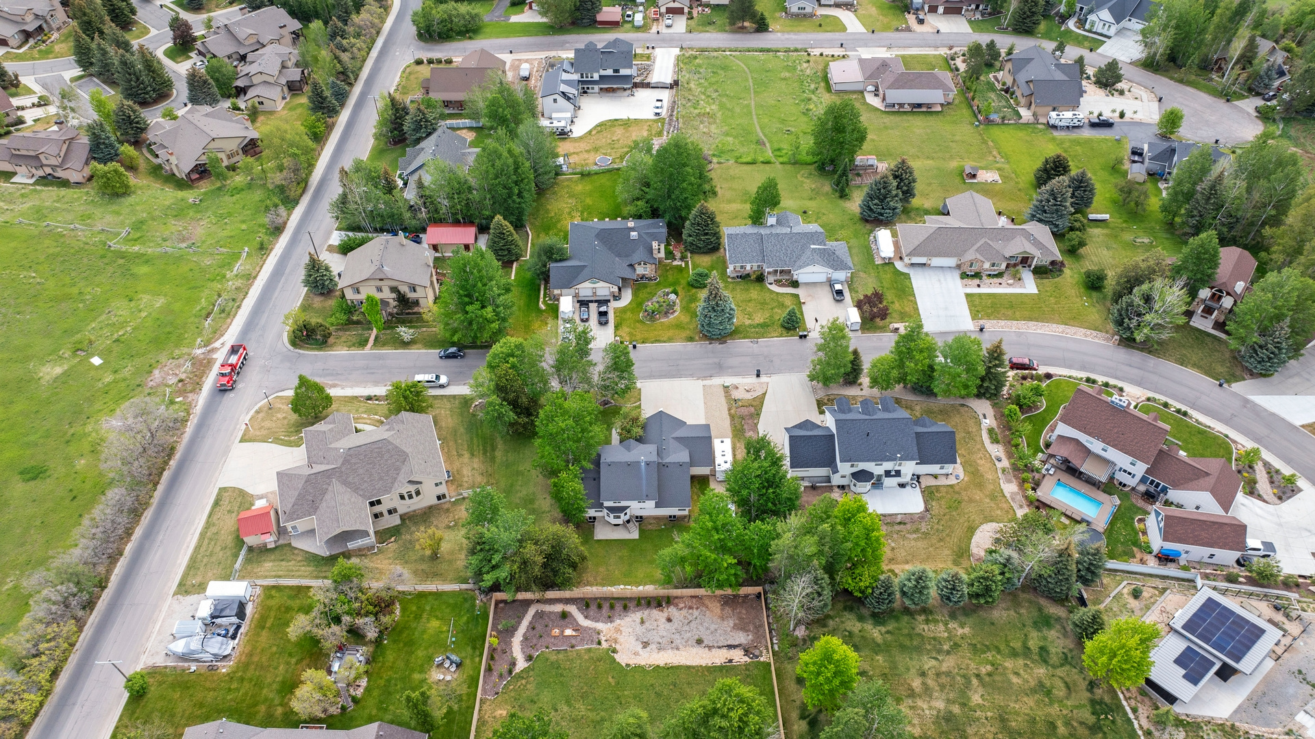 ALPENHOF ESTATES - Residential