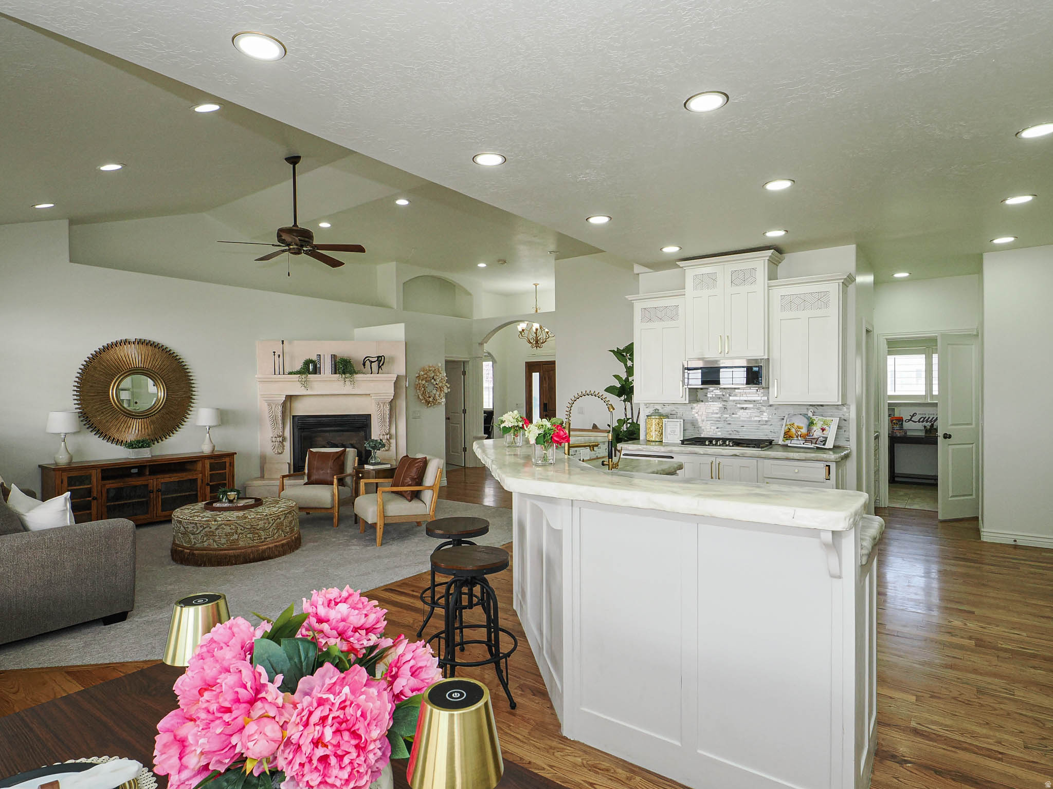 AVANYU ACRES - Residential