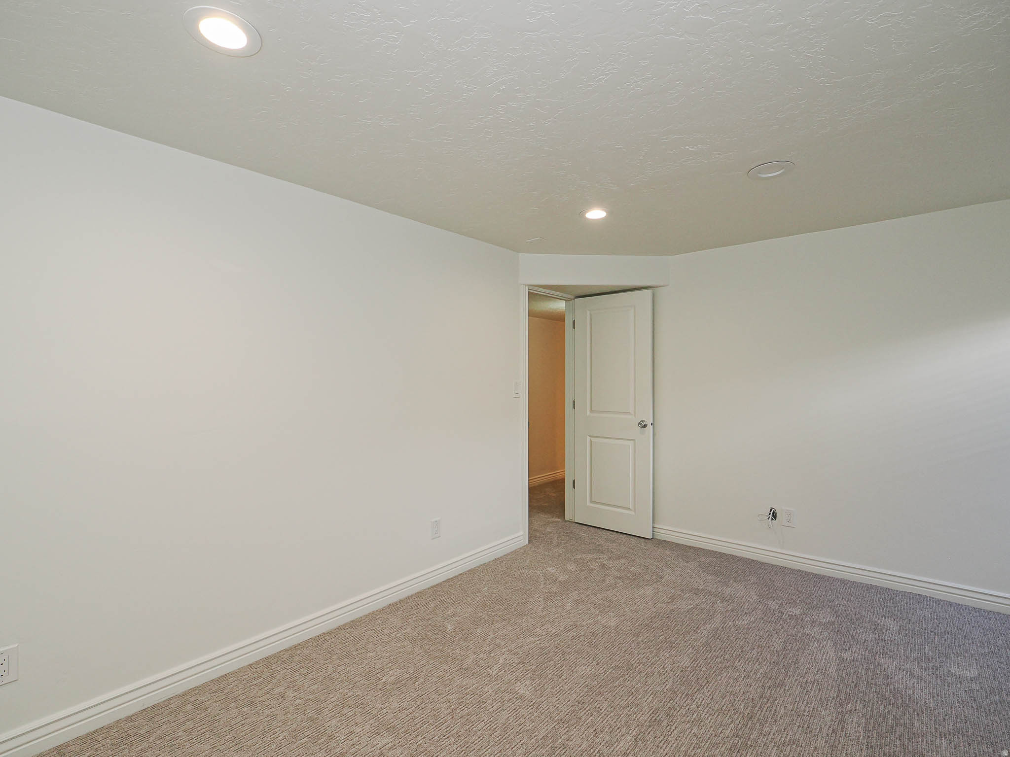 AVANYU ACRES - Residential