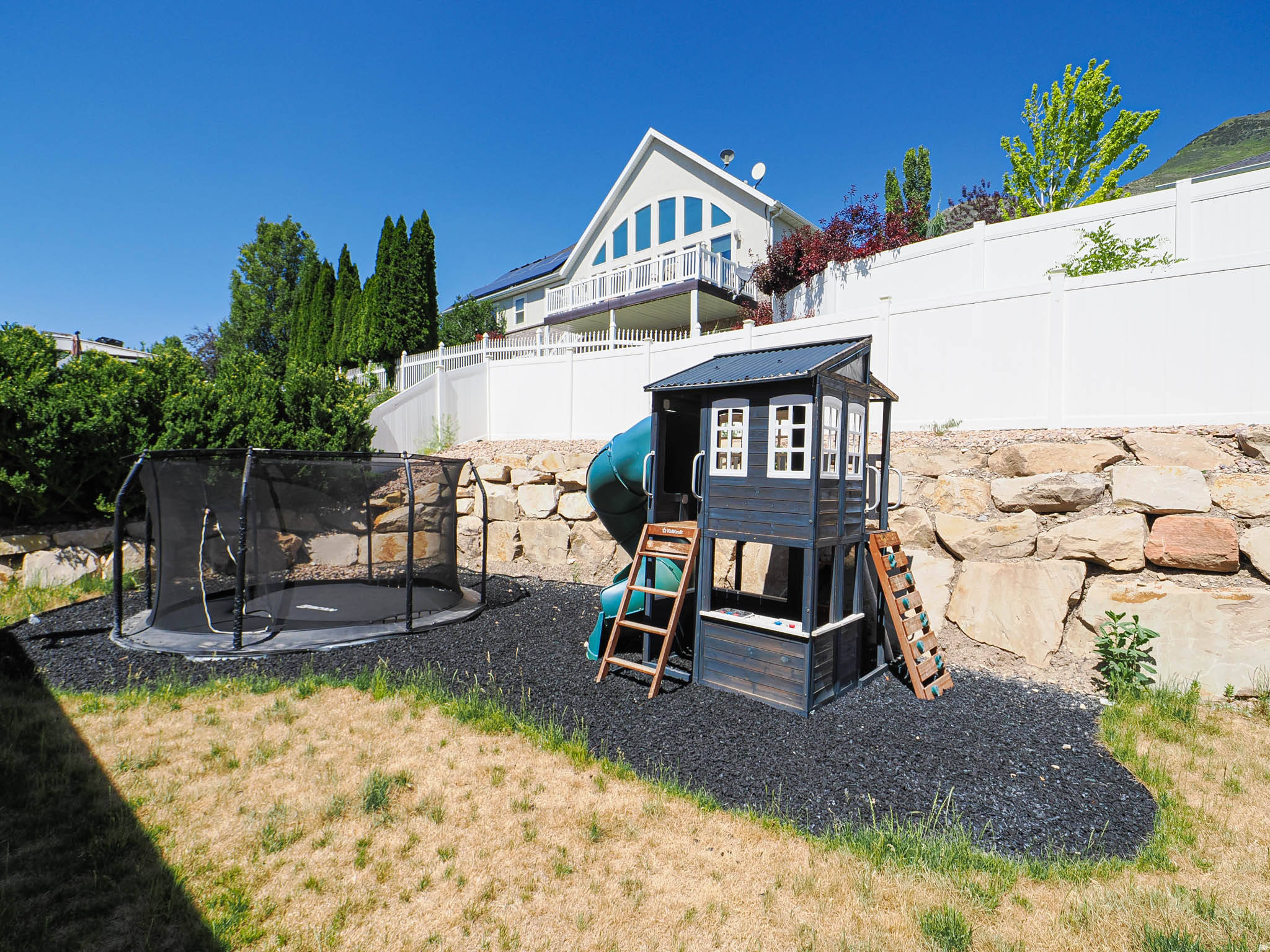 AVANYU ACRES - Residential