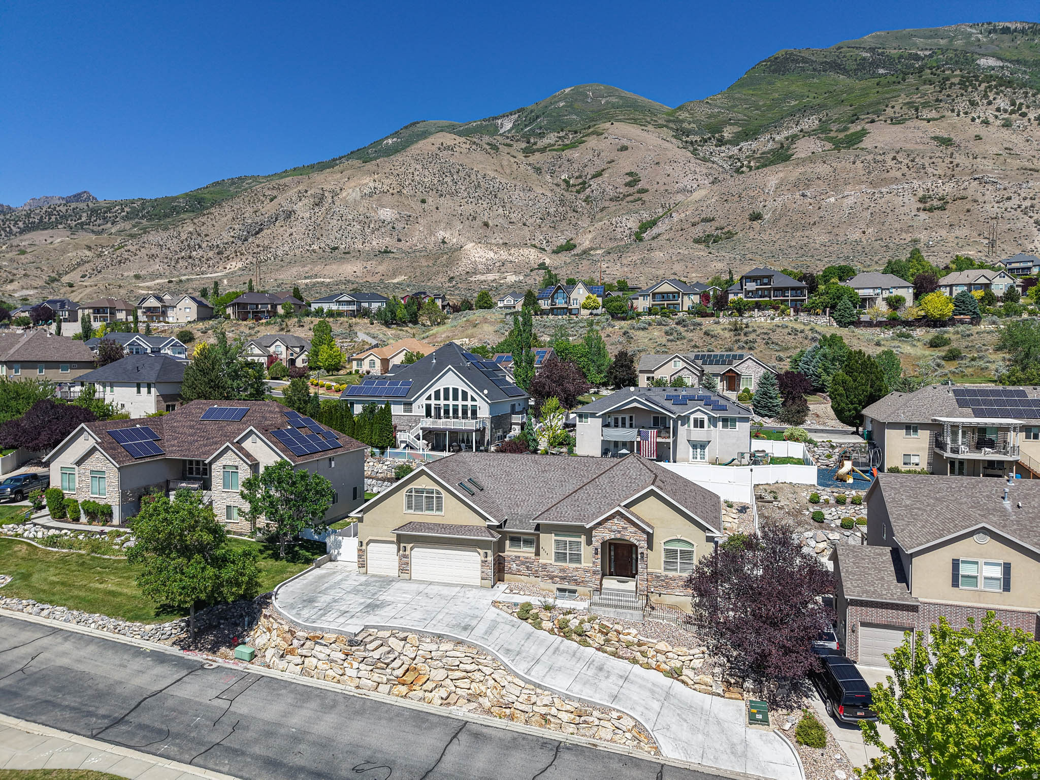 AVANYU ACRES - Residential