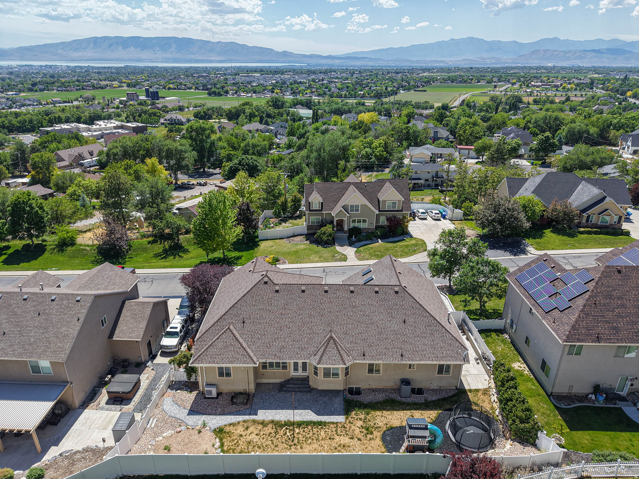 AVANYU ACRES - Residential