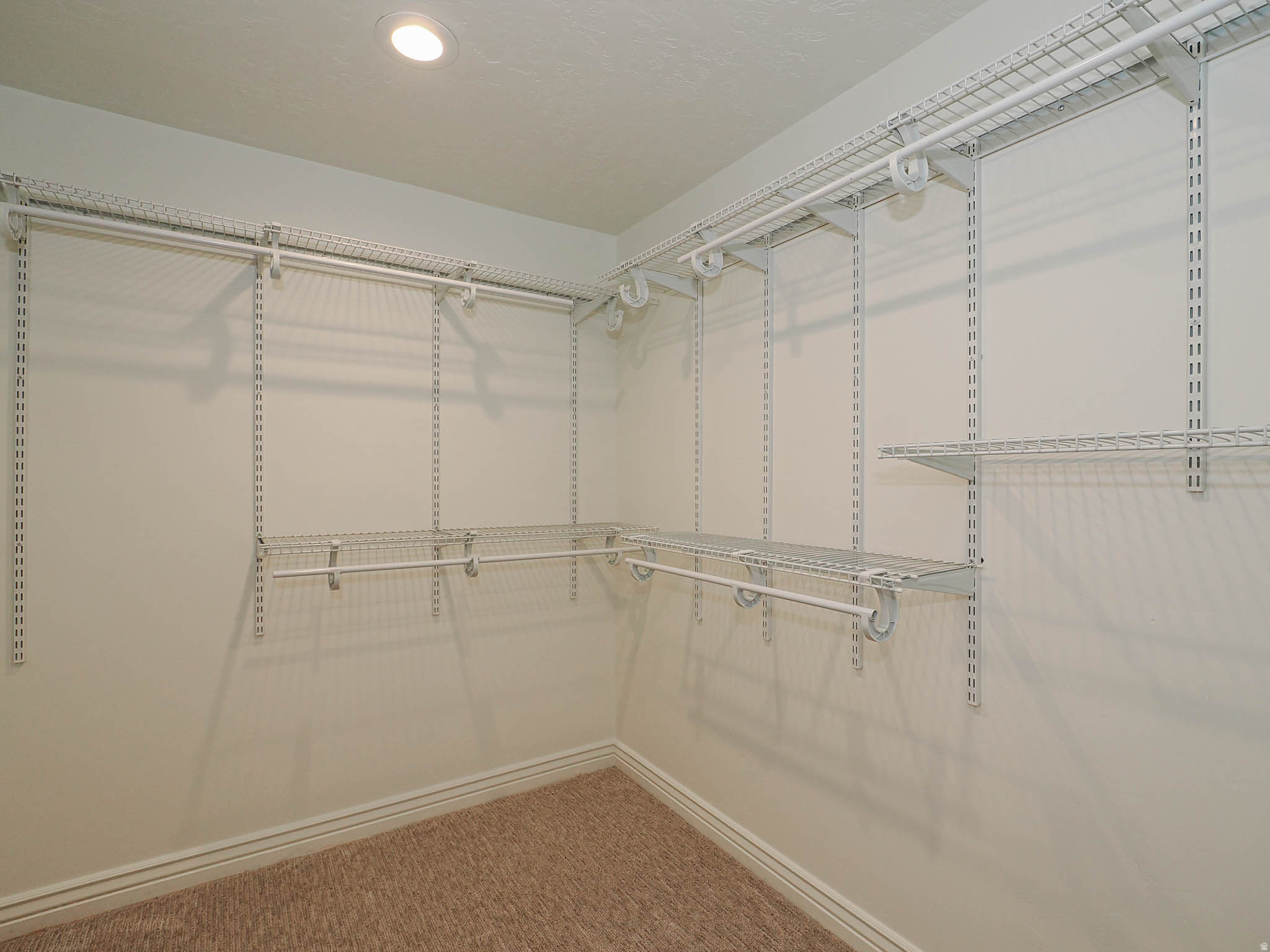 AVANYU ACRES - Residential