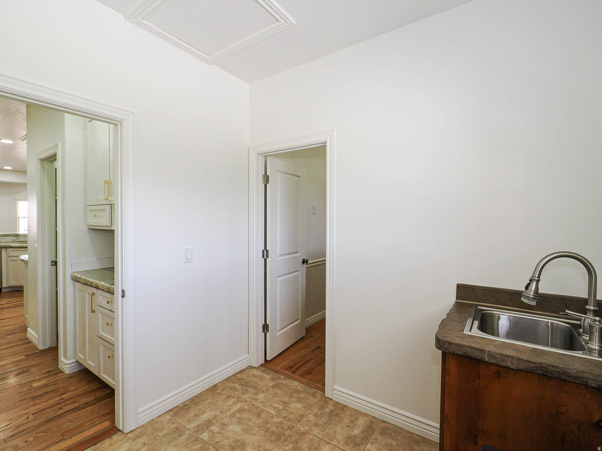 AVANYU ACRES - Residential