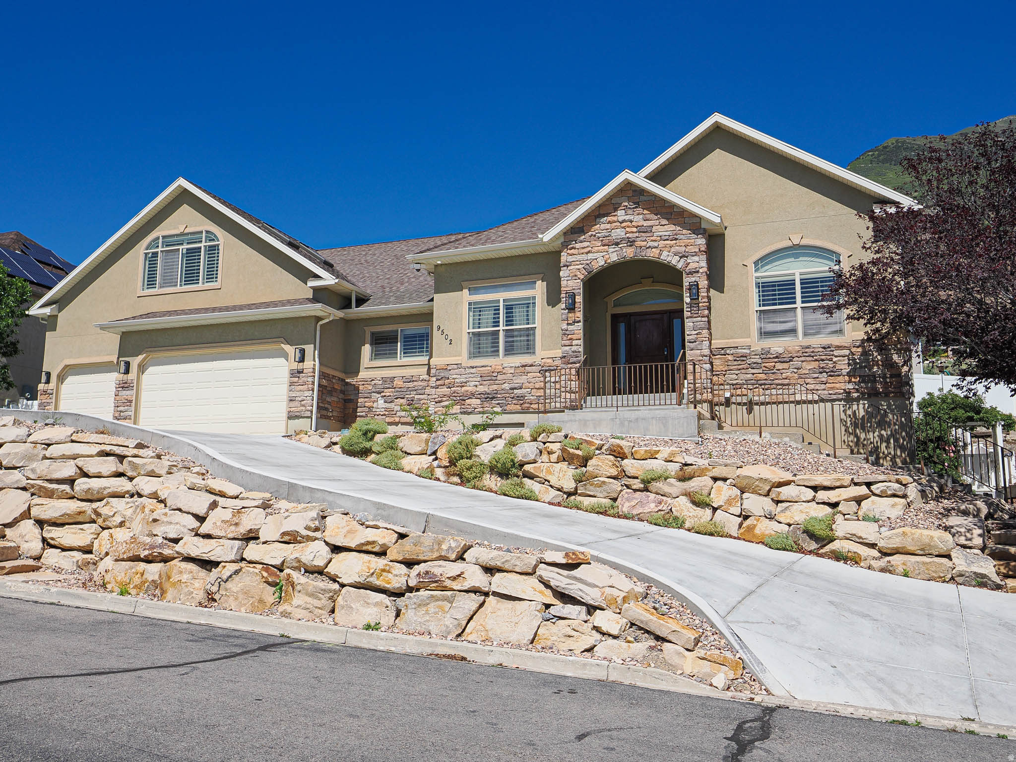 AVANYU ACRES - Residential