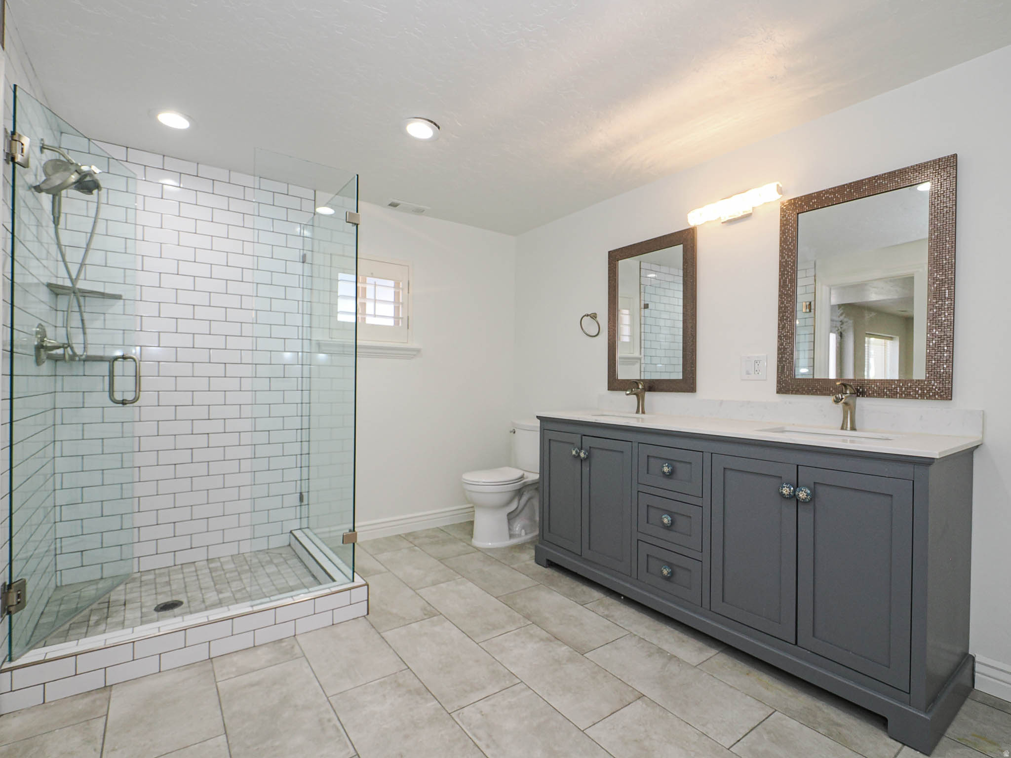 AVANYU ACRES - Residential