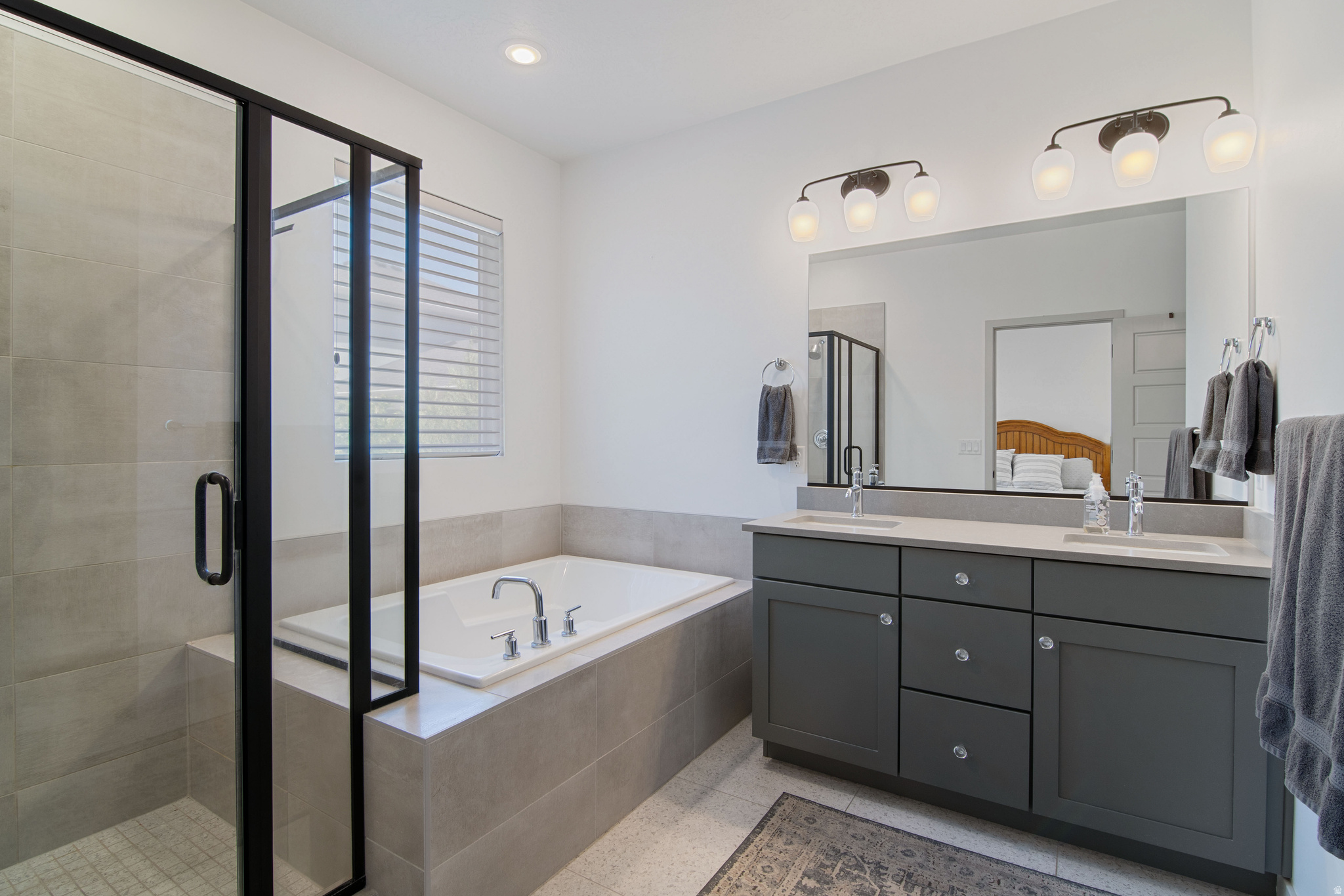 CEDAR CANYON - Residential