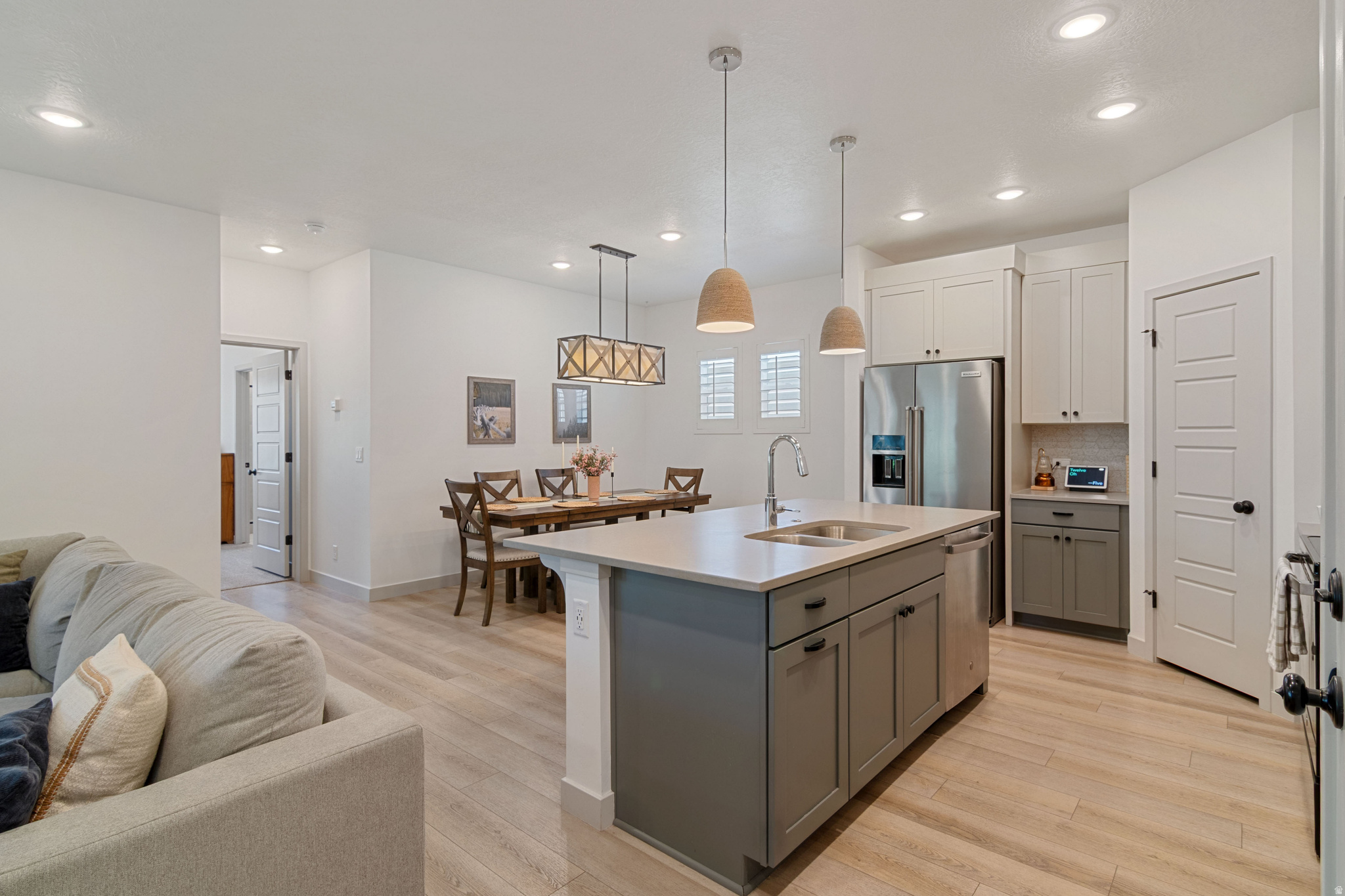CEDAR CANYON - Residential