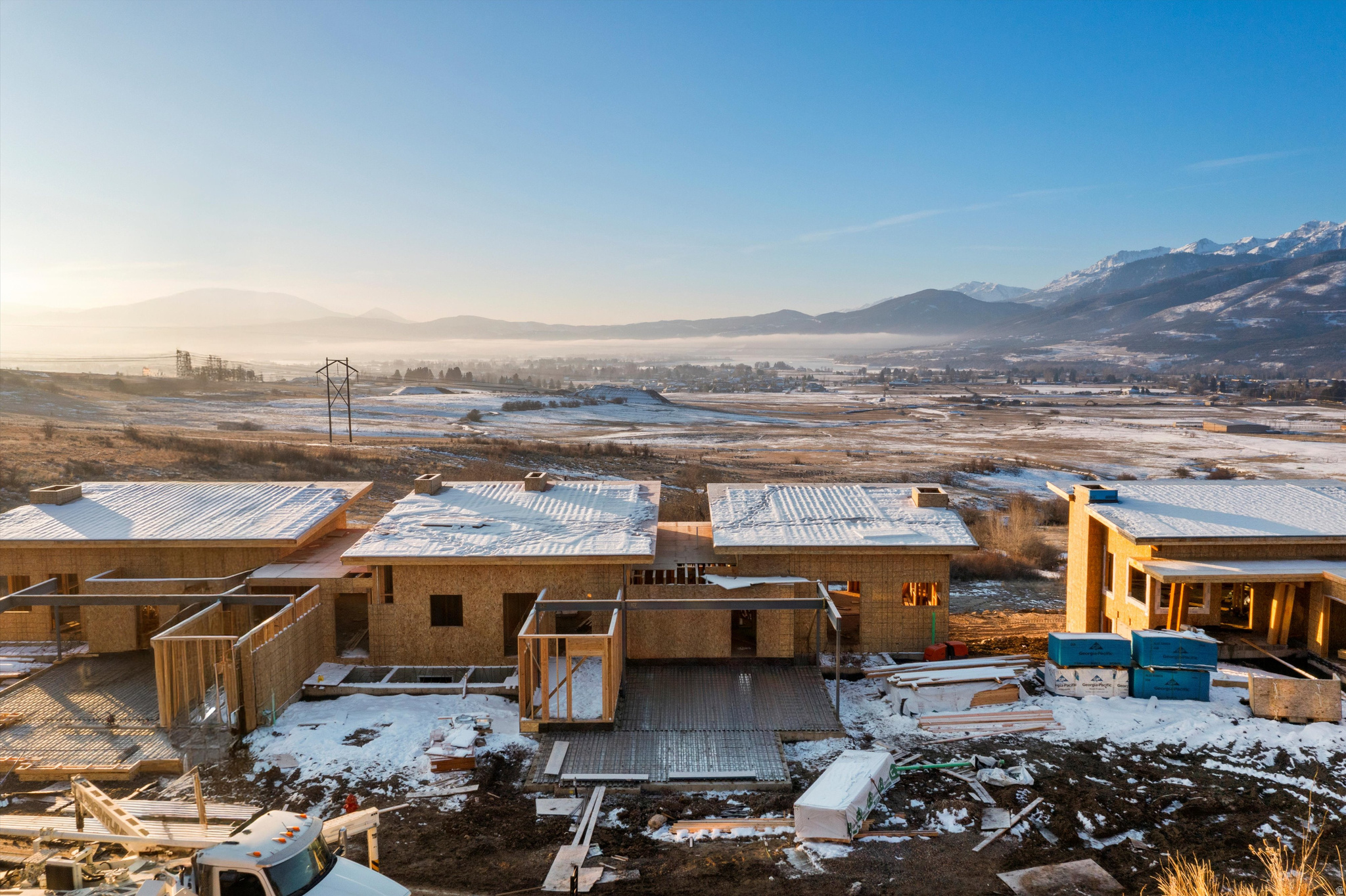 THE RIDGE TOWNHOMES - Residential