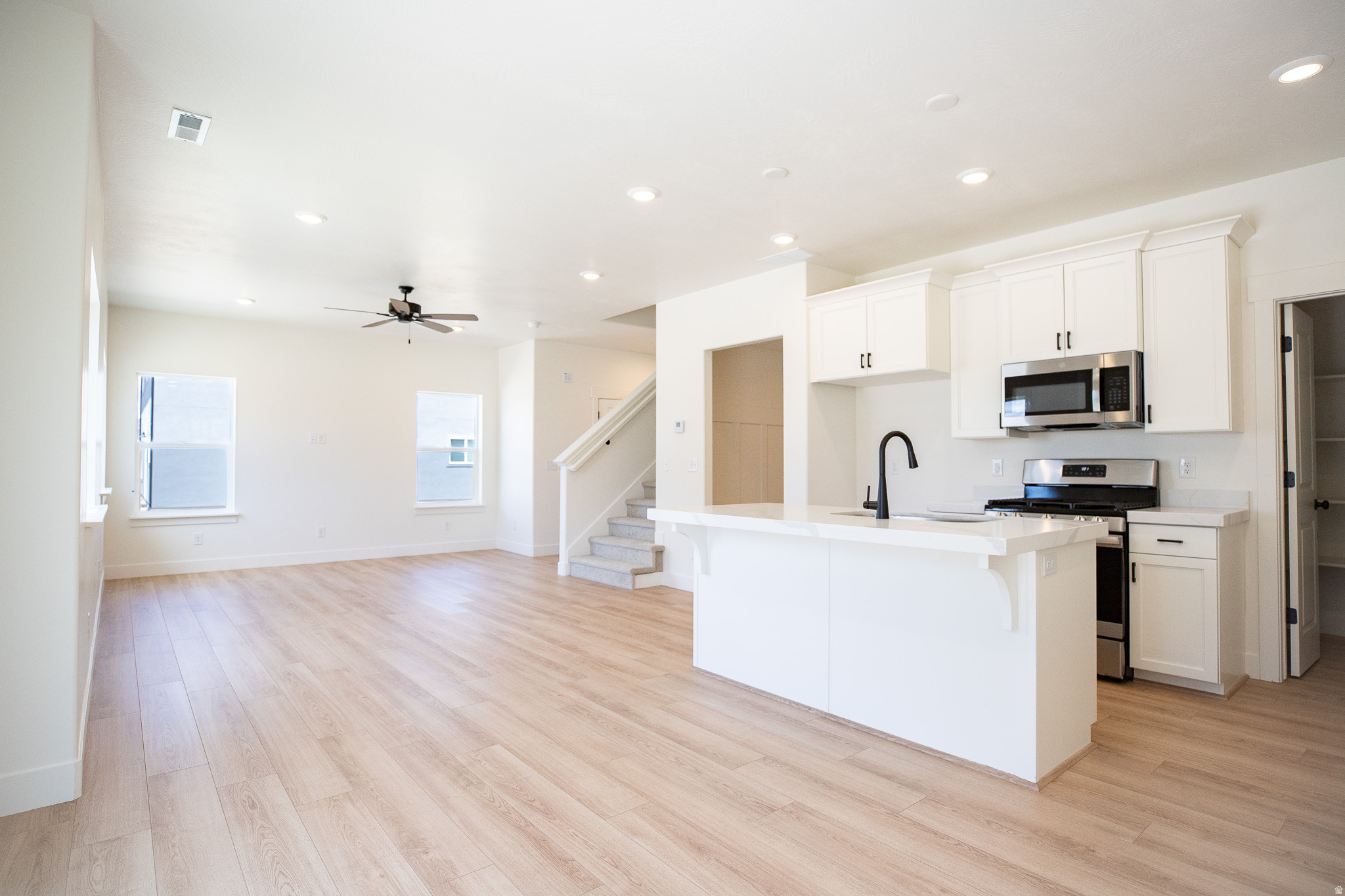 ARROWHEAD SPRINGS - Residential