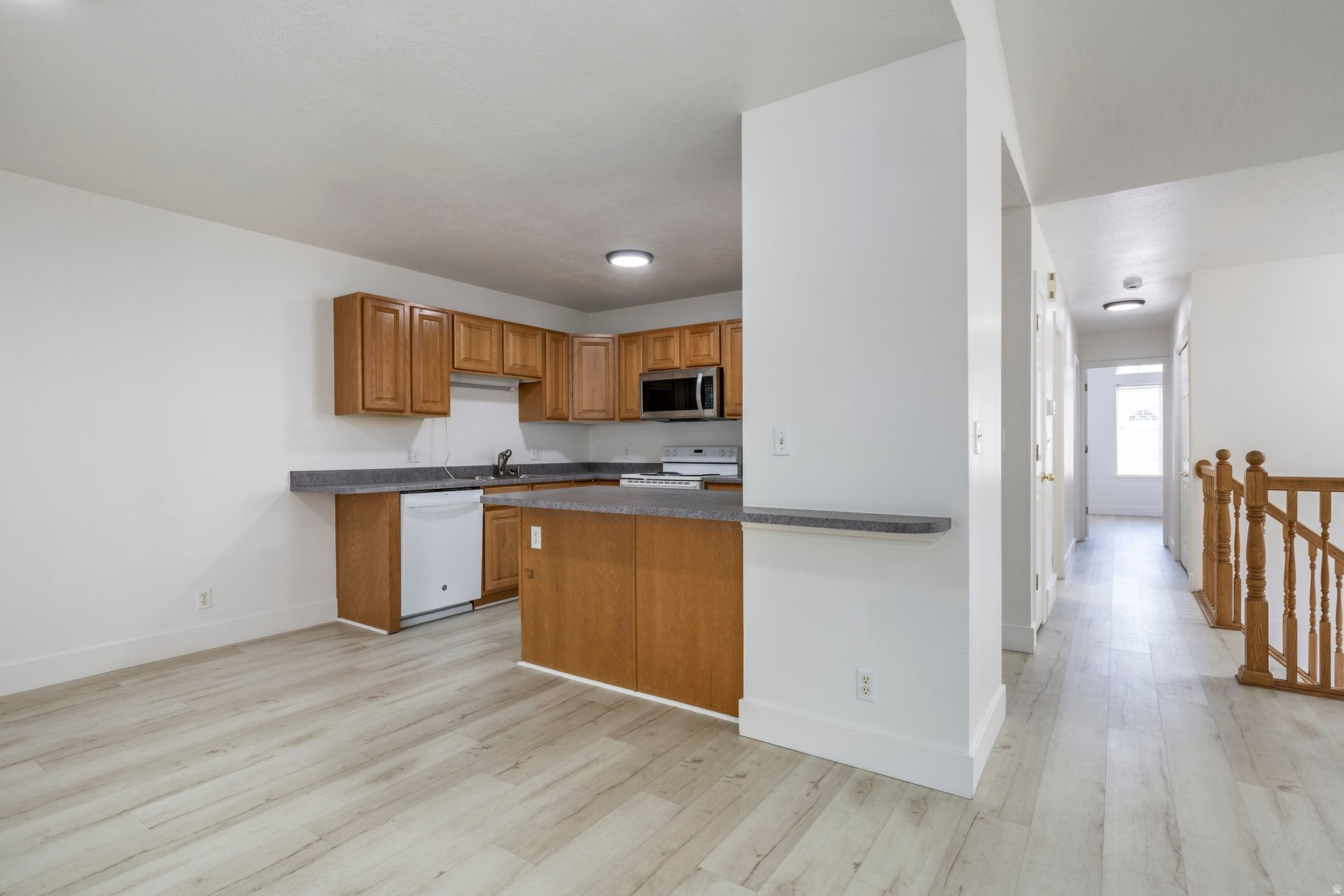 COTTONWOOD COVE OF HOLLADAY - Residential
