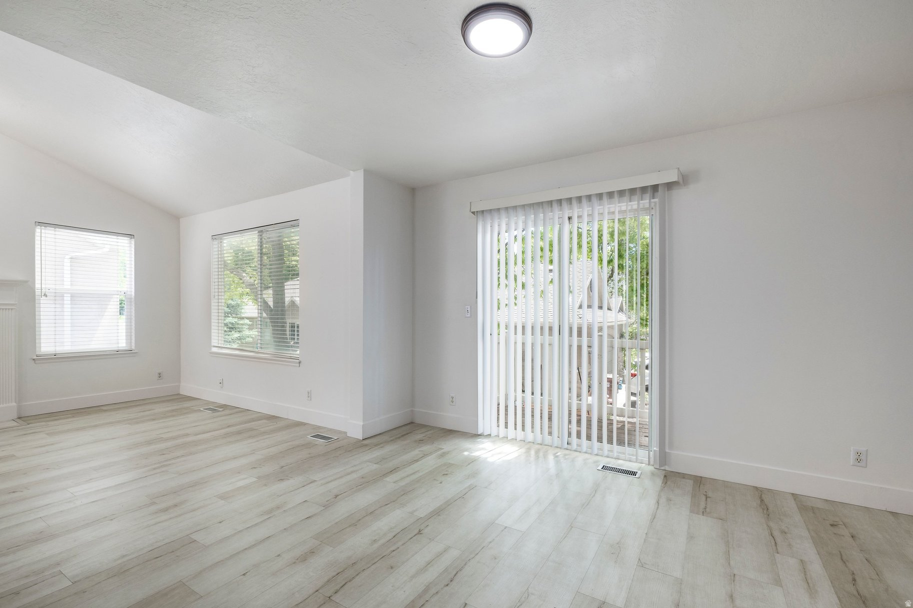 COTTONWOOD COVE OF HOLLADAY - Residential