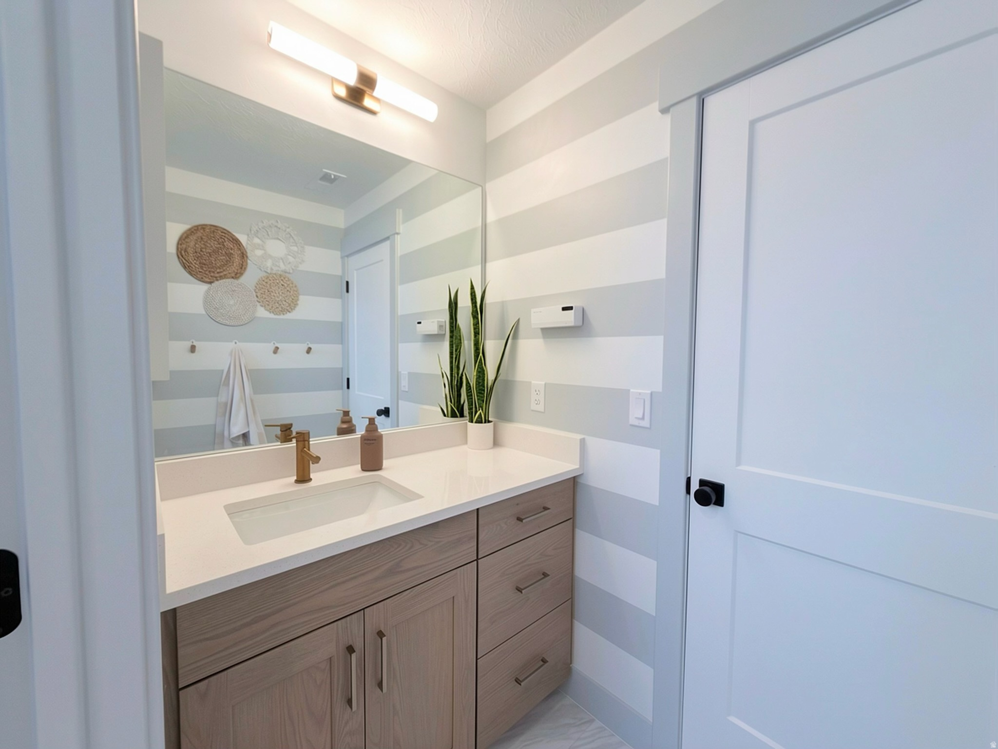 DESERT COLOR SAGE HAVEN - Residential