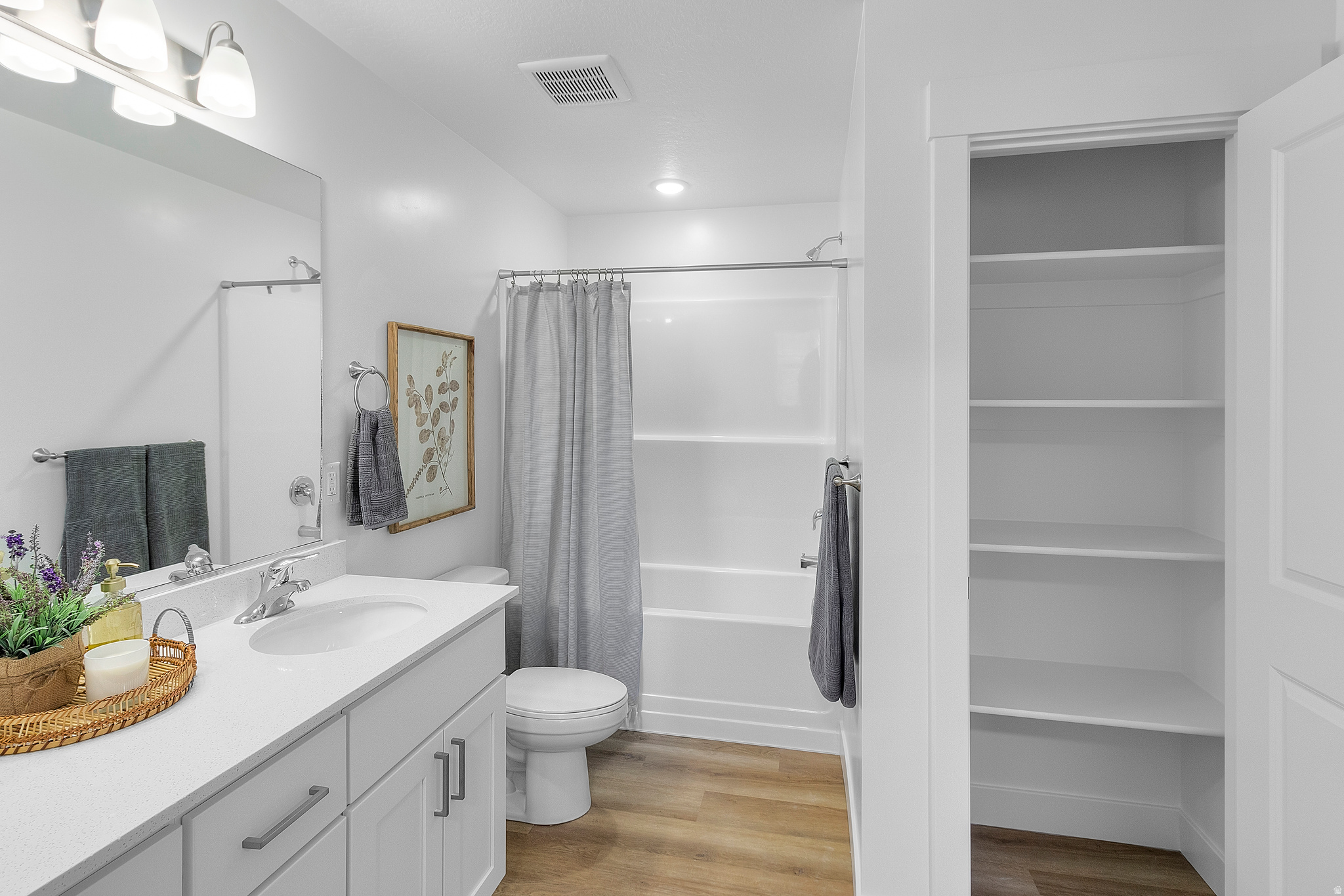 NORTH POINT - Residential