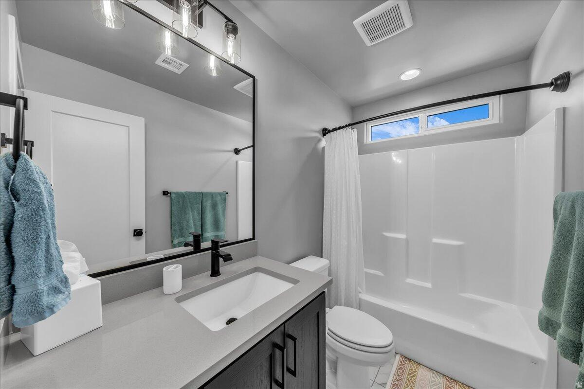 HERITAGE PLACE 1 - Residential