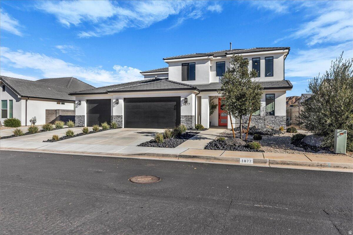 HERITAGE PLACE 1 - Residential