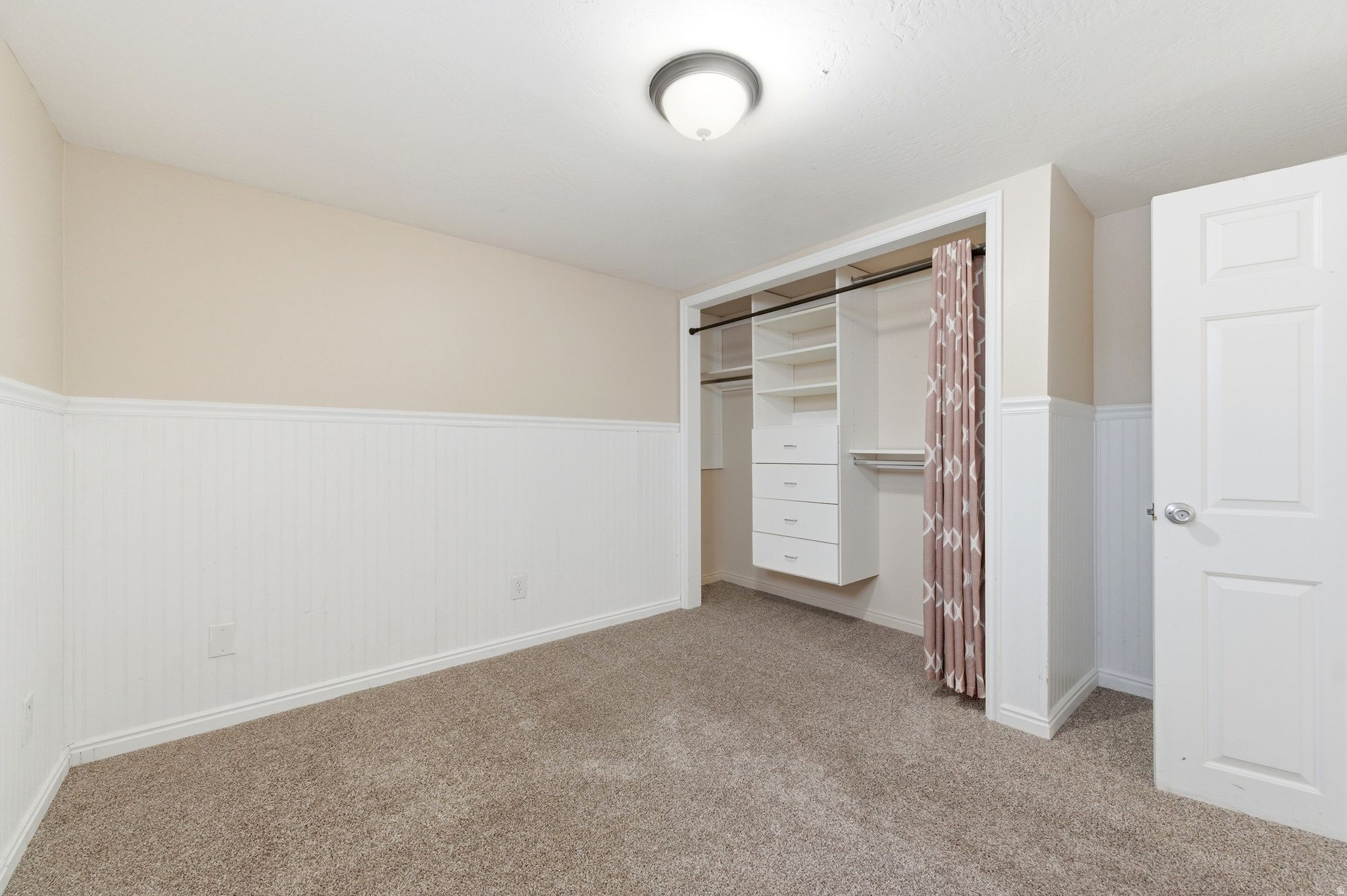 EAST MILLCREEK - Commercial Sale