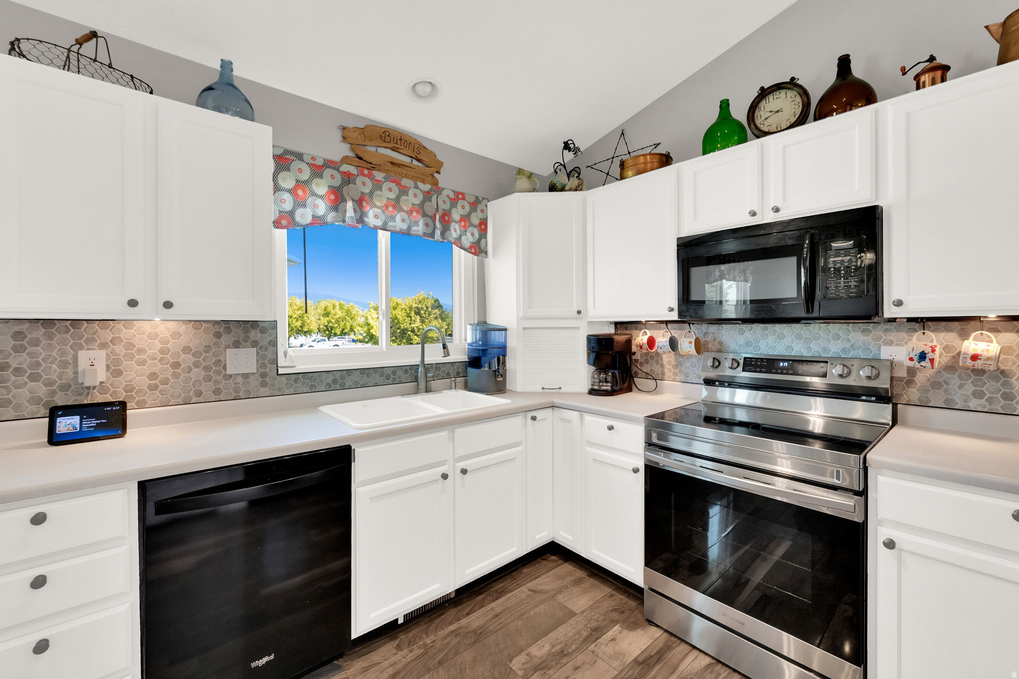 FREEMONT ESTATES - Residential