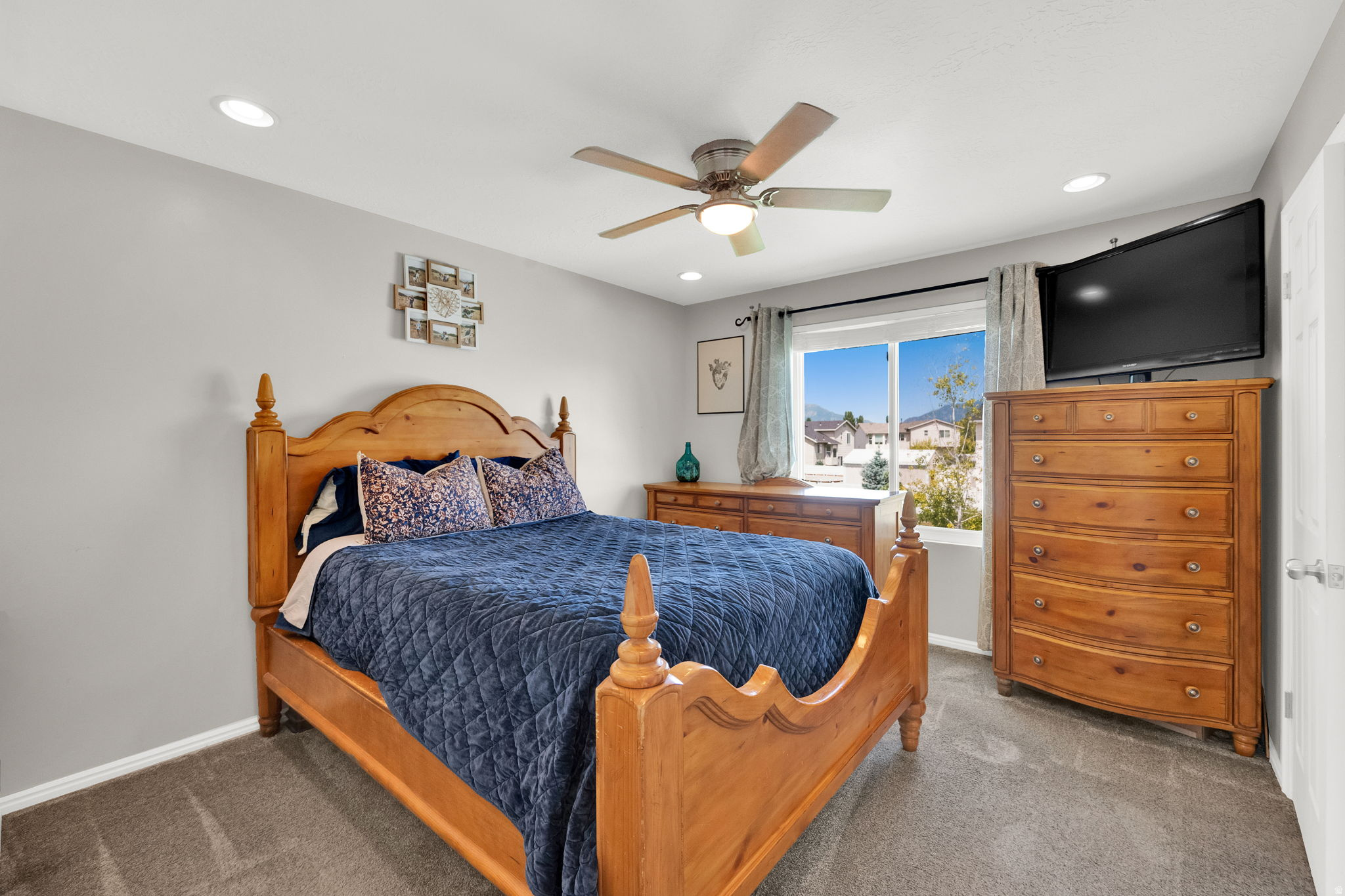 FREEMONT ESTATES - Residential
