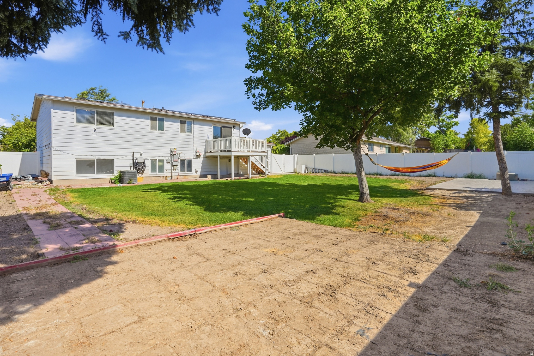 INDIAN VILLAGE - Residential