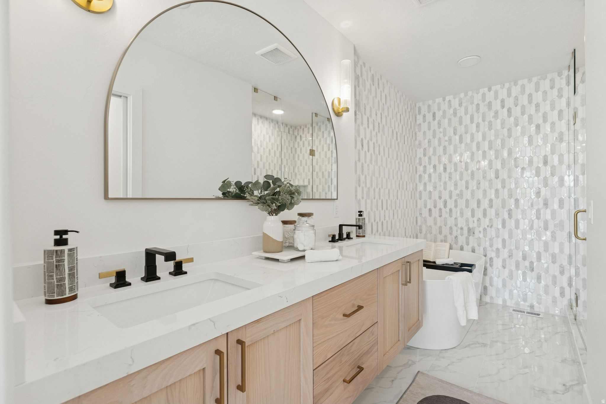 3RD AVENUE TOWNHOMES - Residential