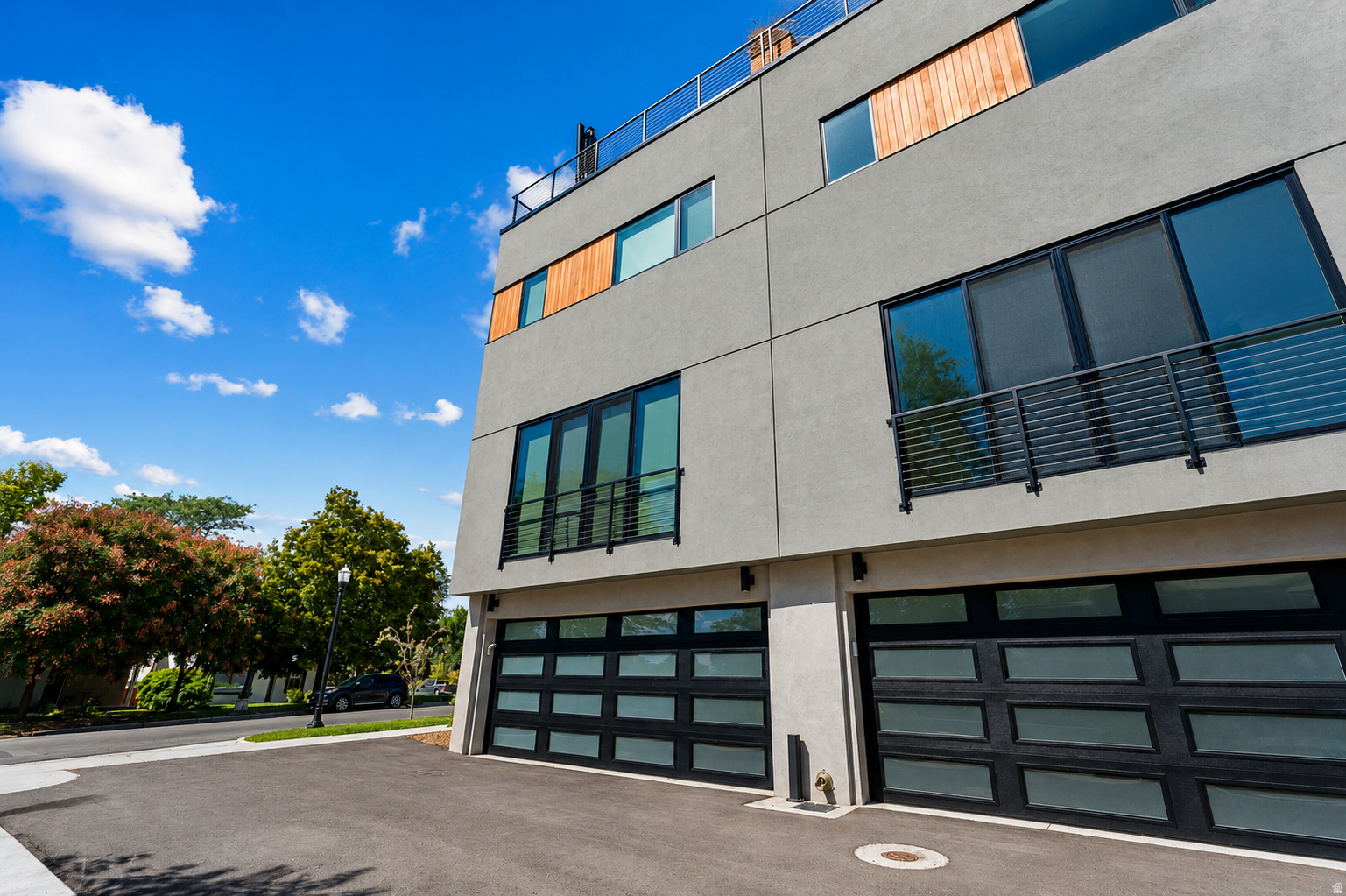 3RD AVENUE TOWNHOMES - Residential